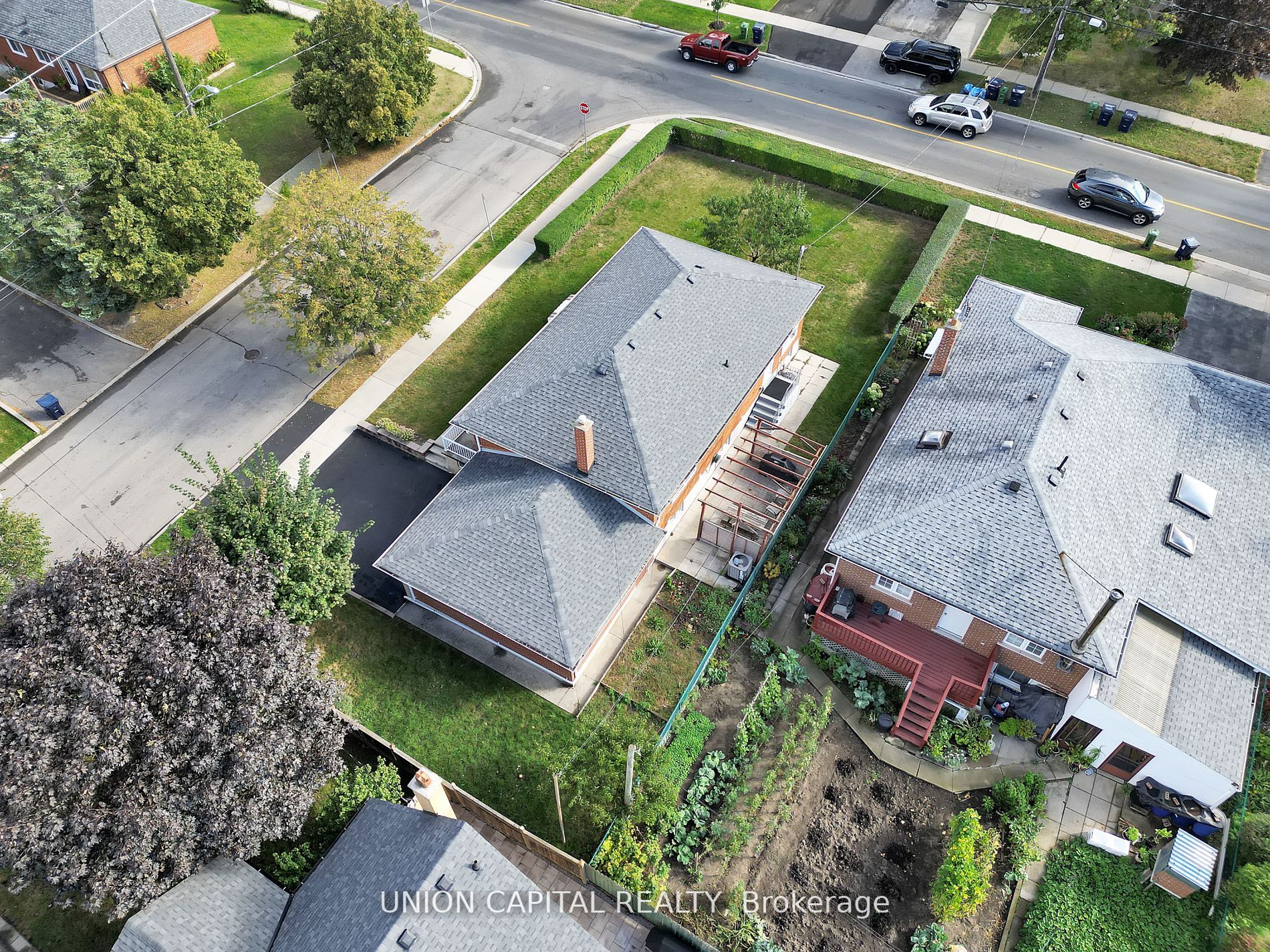 66 Ridge Point Cres Property Photo 34