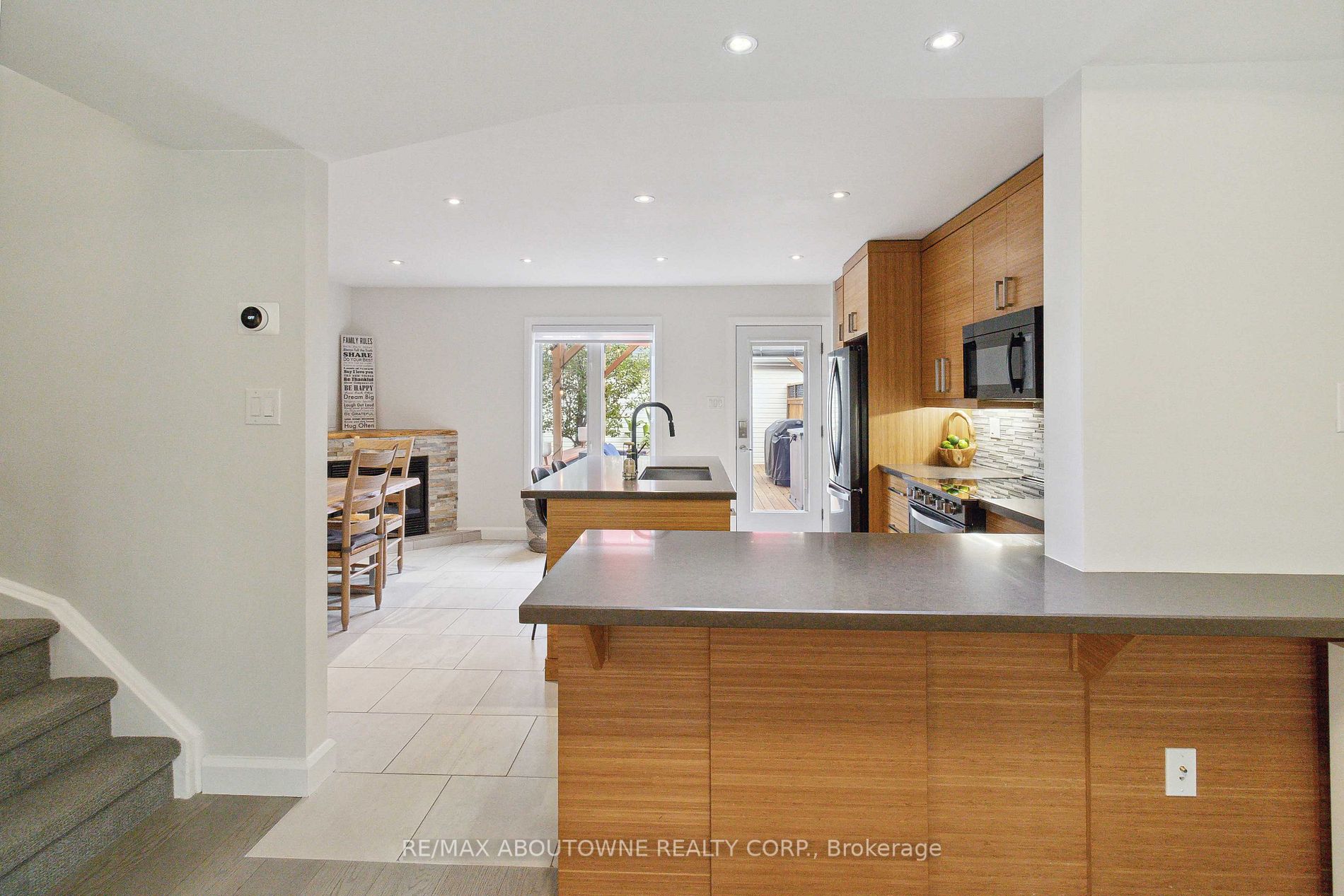 113 Glenashton Dr Property Photo 10