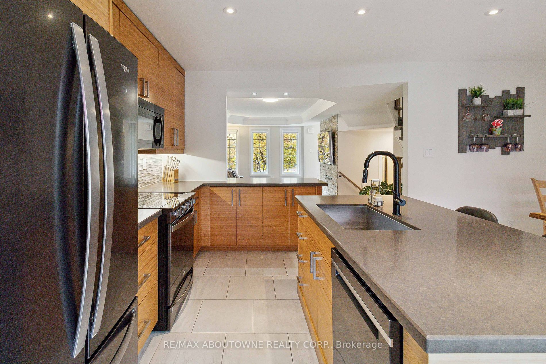 113 Glenashton Dr Property Photo 12