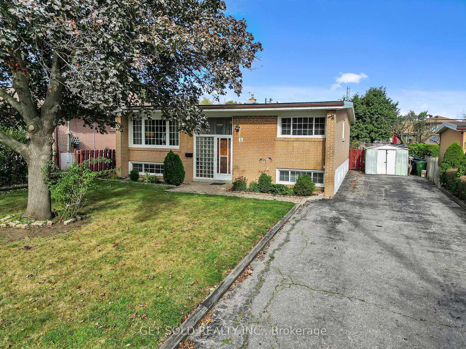 8 Caulfield Rd Property Photo
