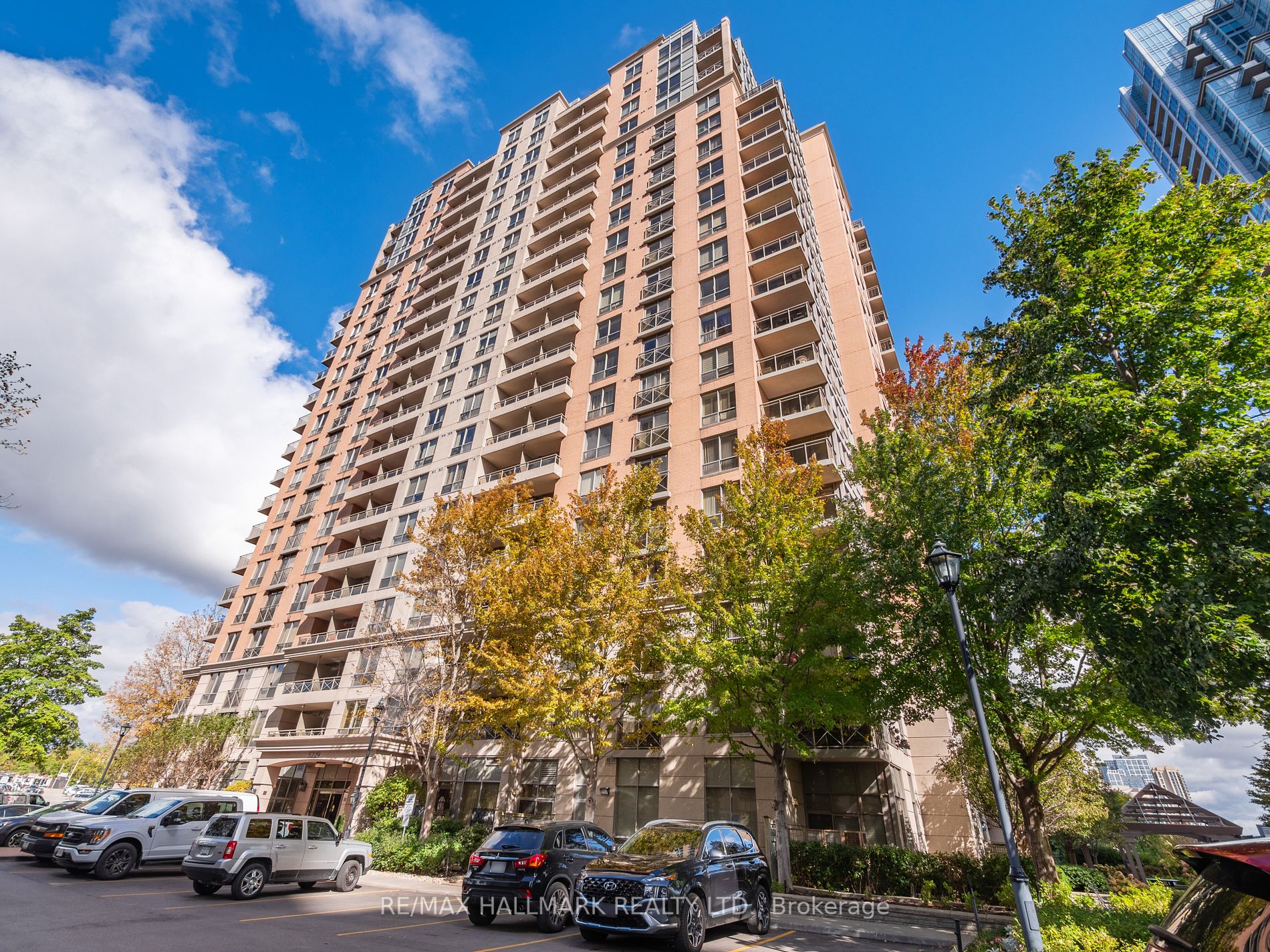 5229 Dundas St W Property Photo 1
