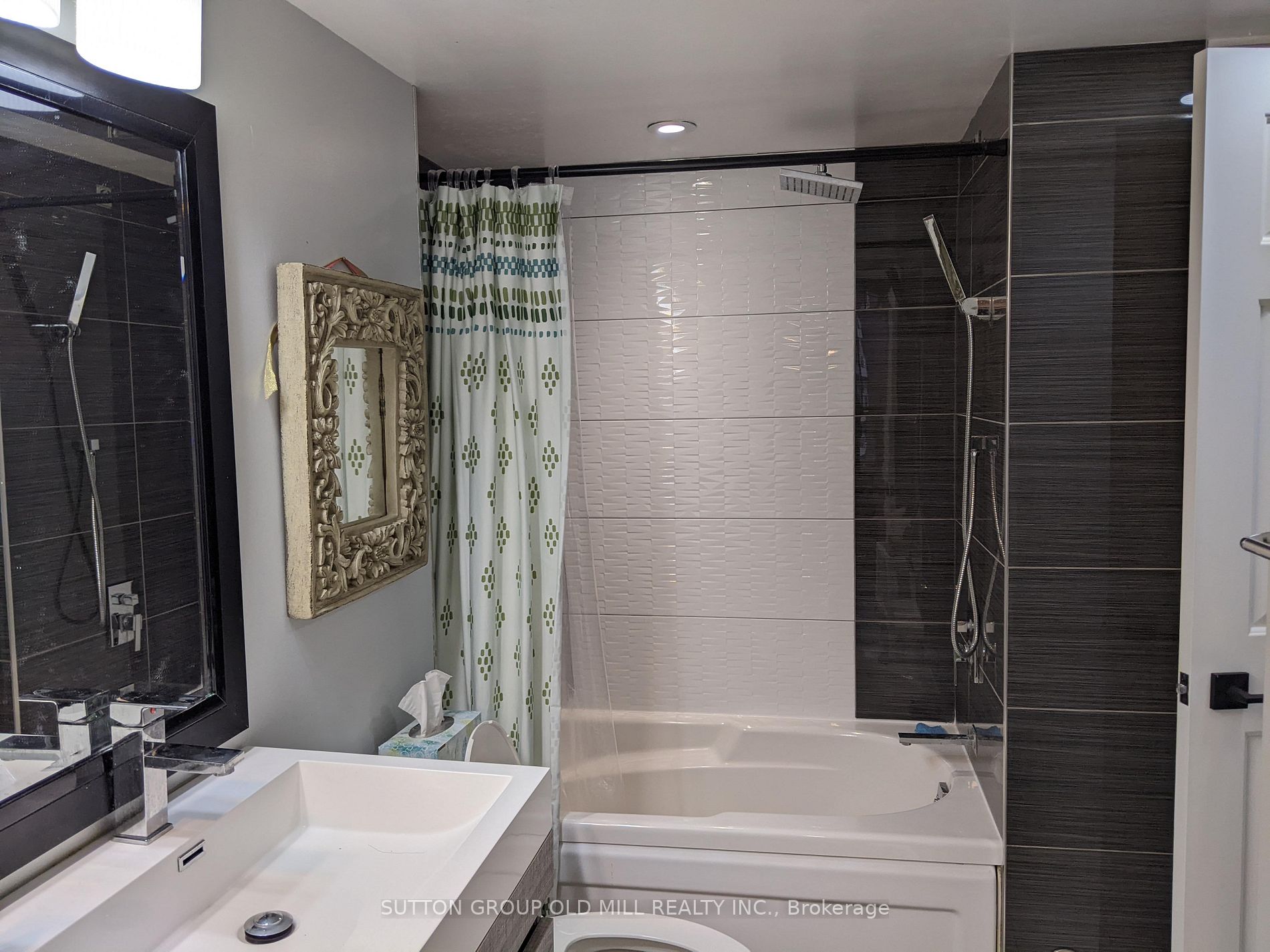 24 Southport St Property Photo 9