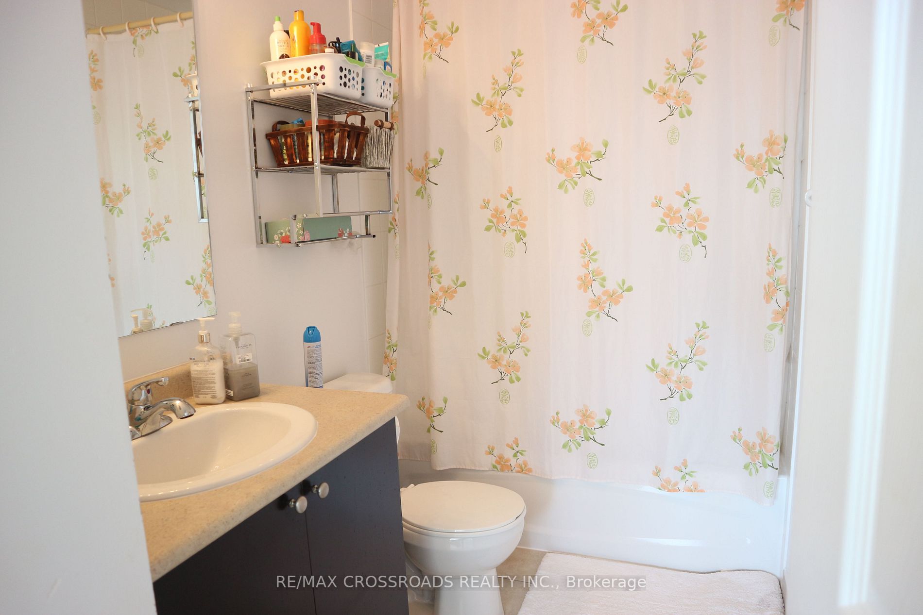 3075 Thomas St Property Photo 8