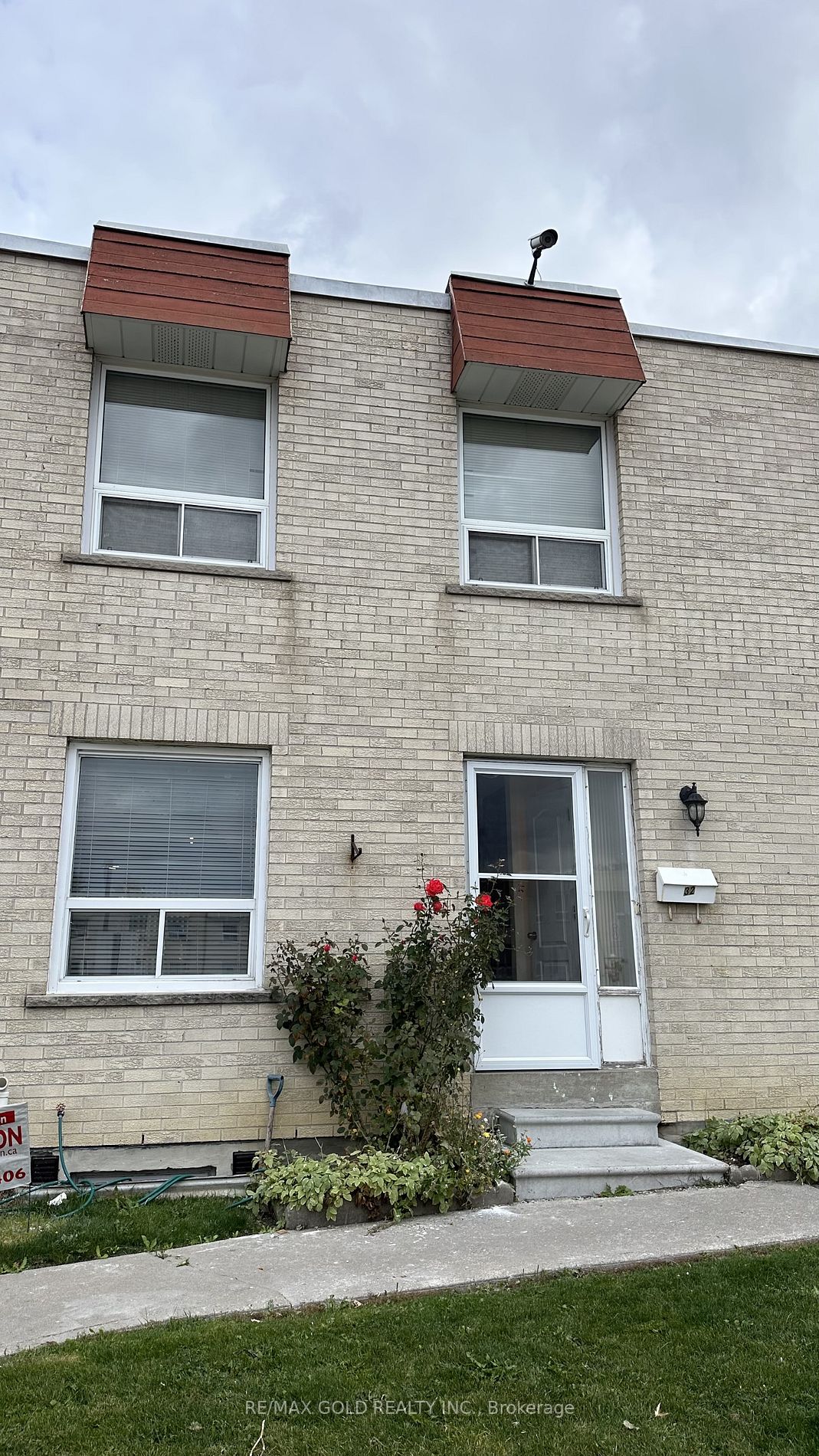 7440 Goreway Dr Property Photo 1