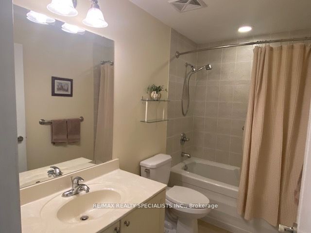 810 Scollard Ct Property Photo 24