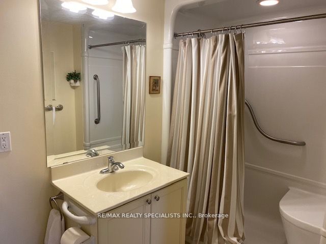 810 Scollard Ct Property Photo 28