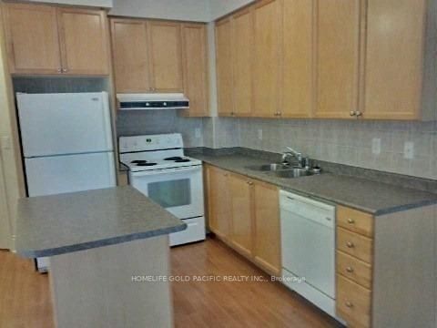 3888 Duke Of York Blvd Property Photo 7