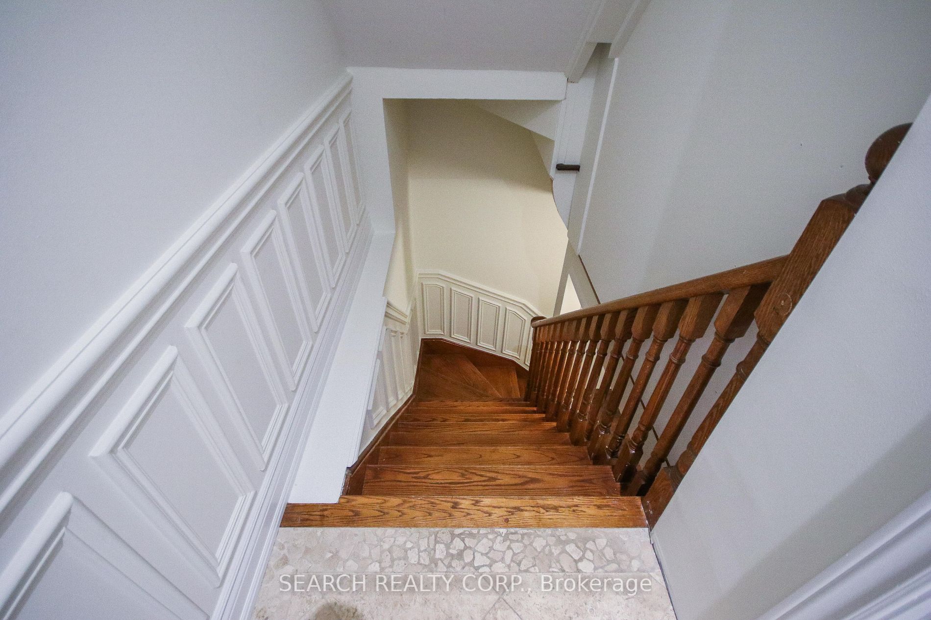 40 Lawlor Ct Property Photo 2