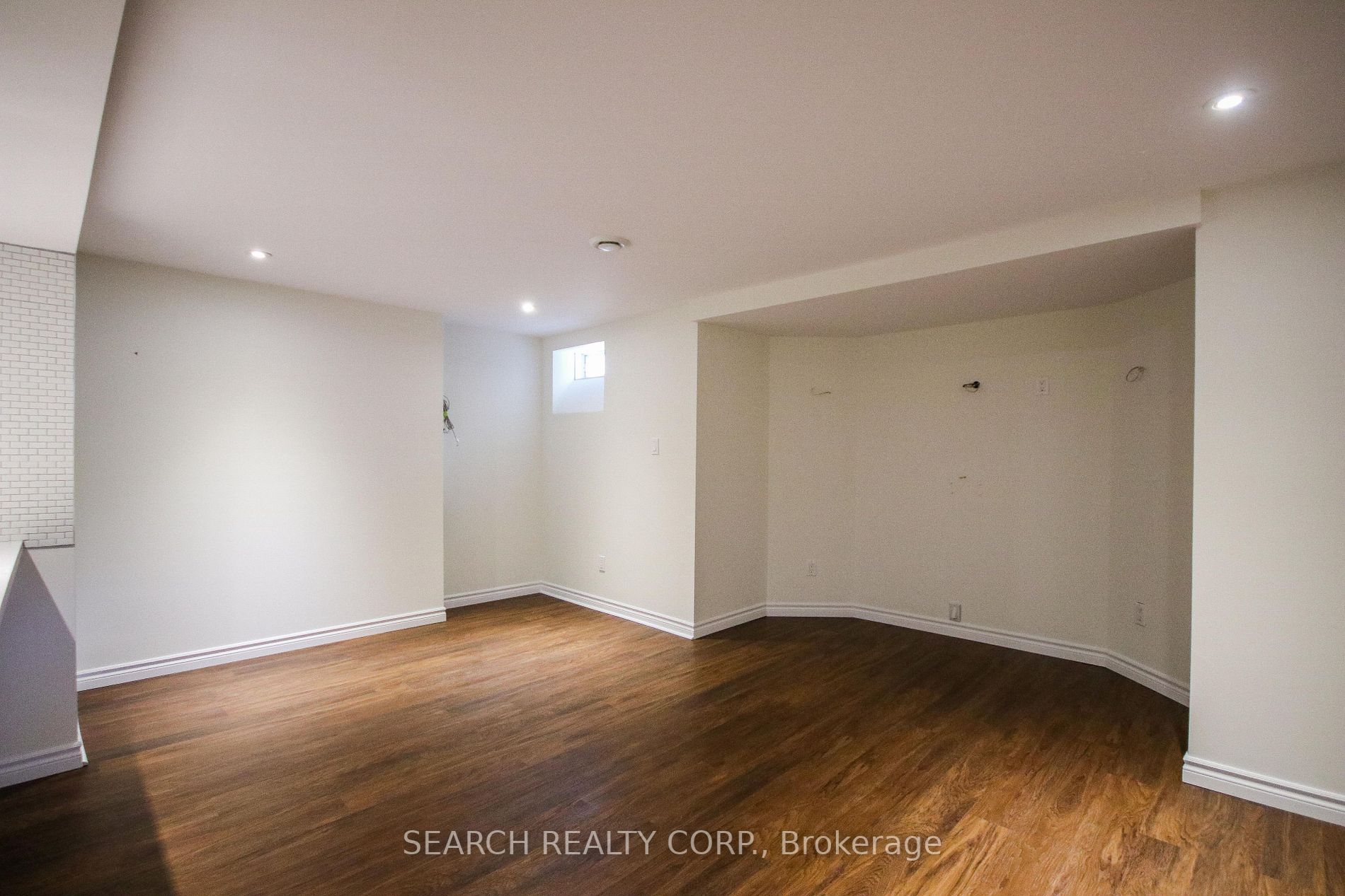 40 Lawlor Ct Property Photo 11