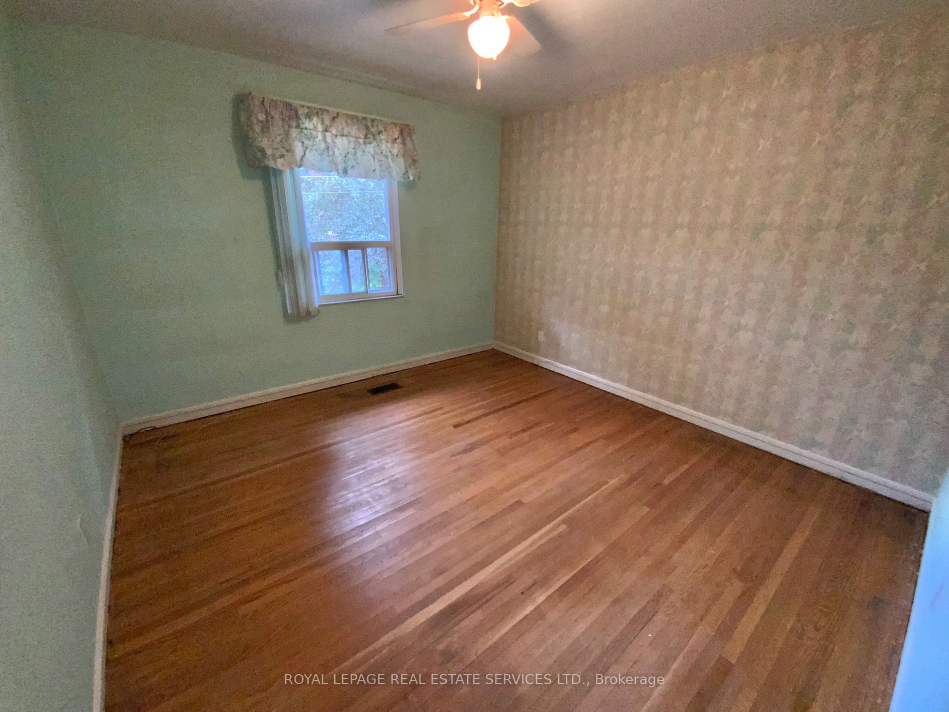 867 Whitney Dr Property Photo 14