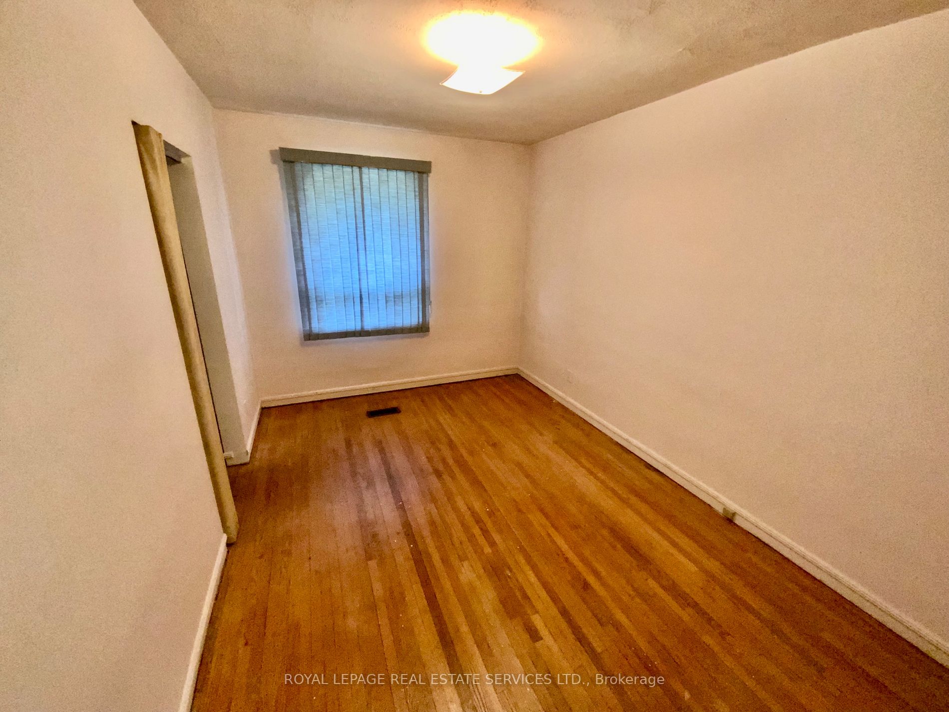 867 Whitney Dr Property Photo 16