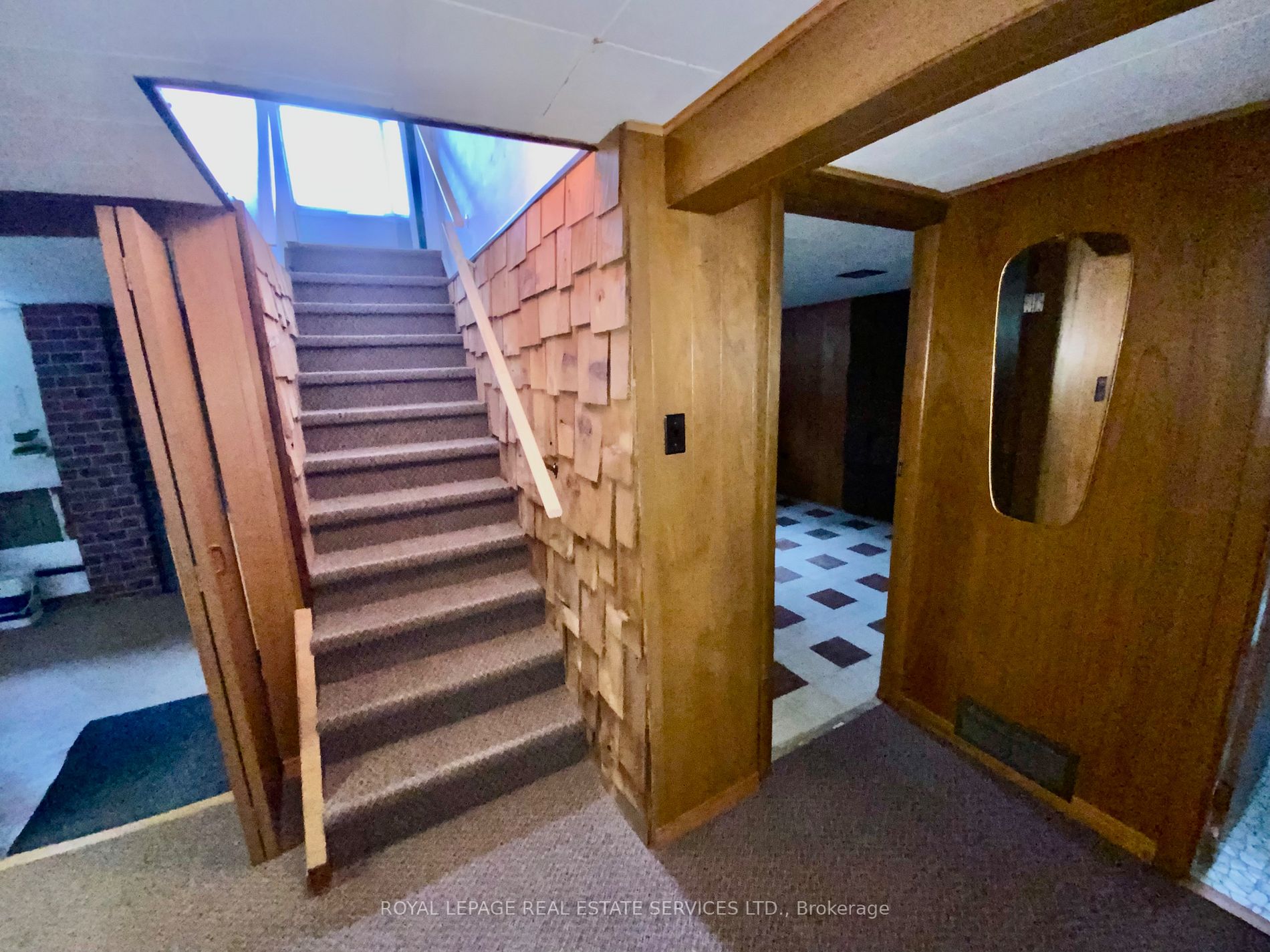 867 Whitney Dr Property Photo 19