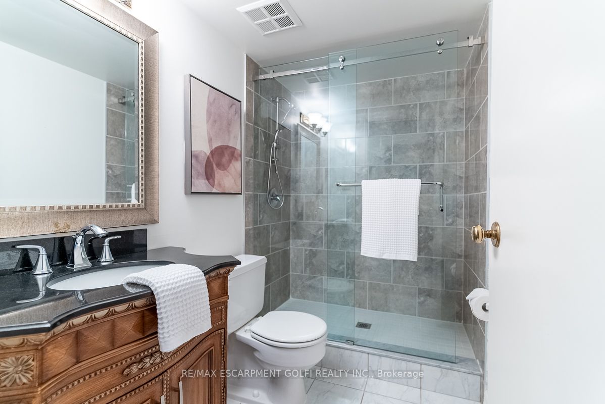 2185 Marine Dr 6 Property Photo 21