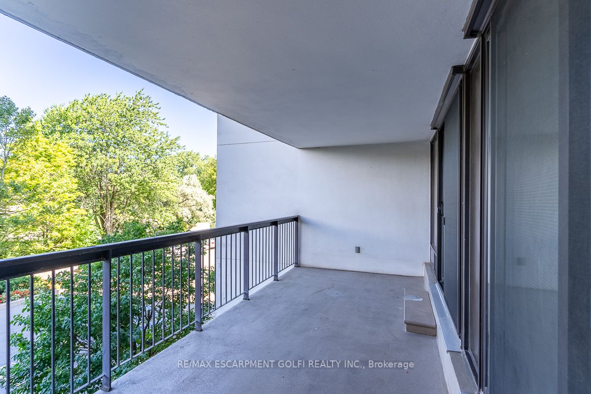 2185 Marine Dr 6 Property Photo 26