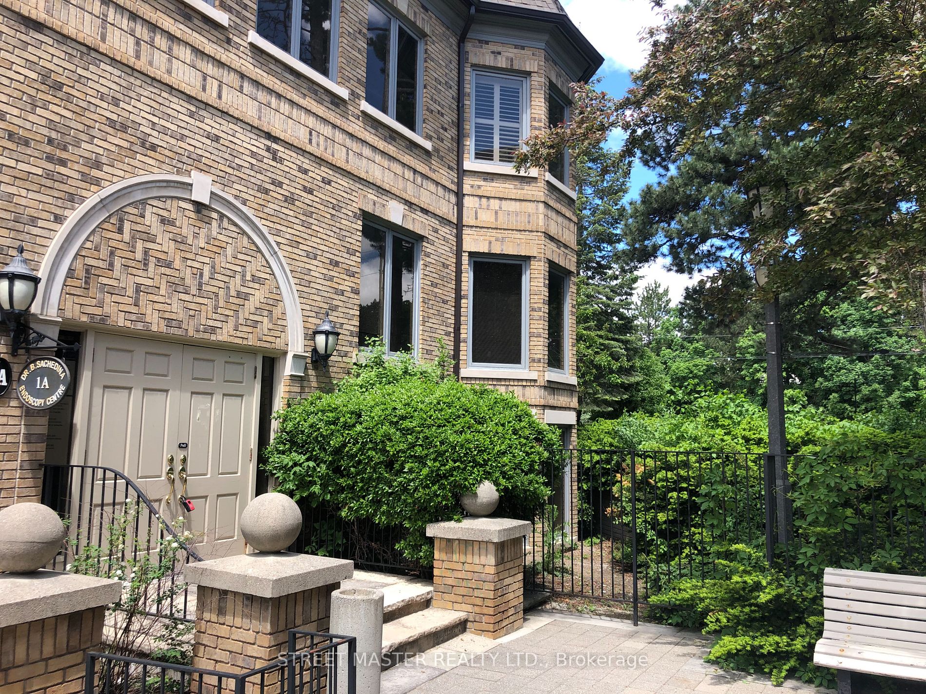 1 Conestoga Dr