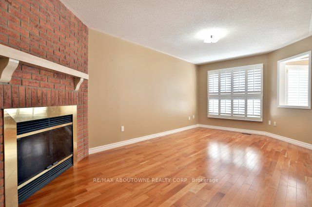 2532 Banfield Rd Property Photo 9