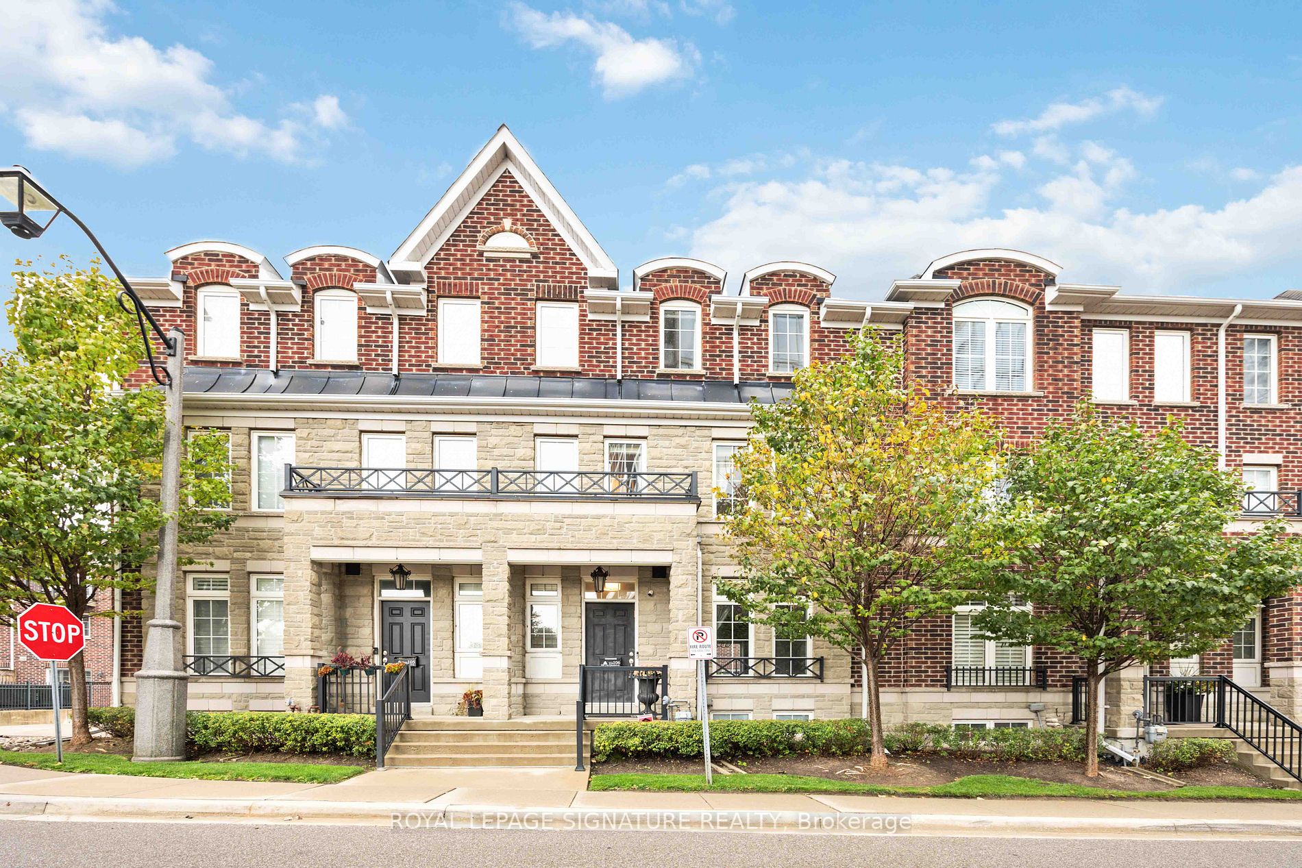109 The Queensway Property Photo 33
