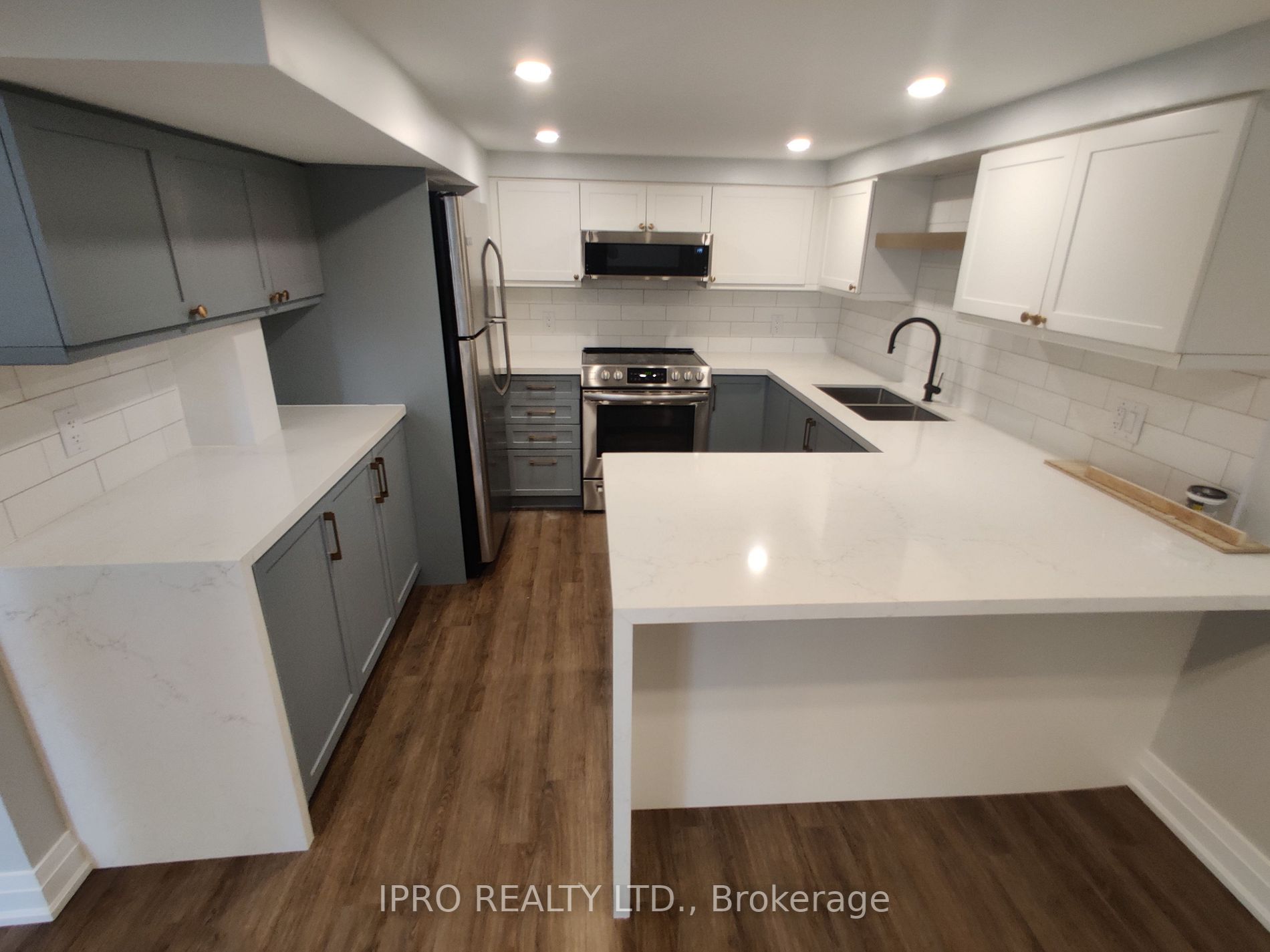 693 Novo Star Dr Property Photo 3