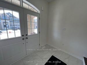 6 Eastman Dr Property Photo 2
