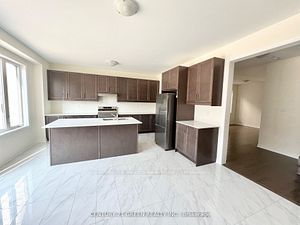 6 Eastman Dr Property Photo 4