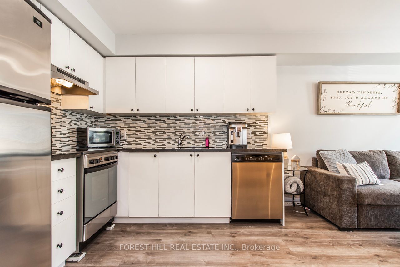 4975 Southampton Dr 35 Property Photo 12