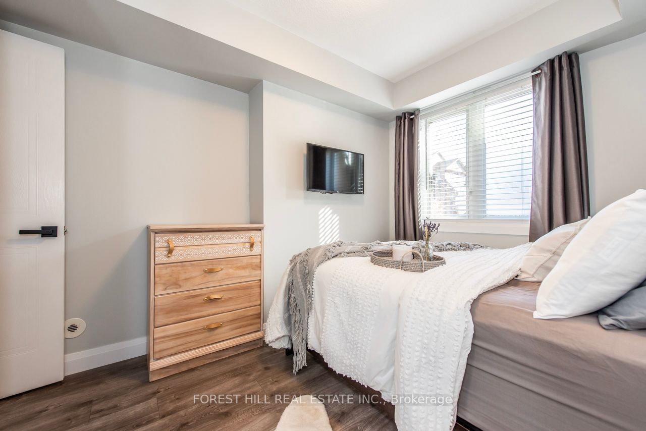 4975 Southampton Dr 35 Property Photo 16