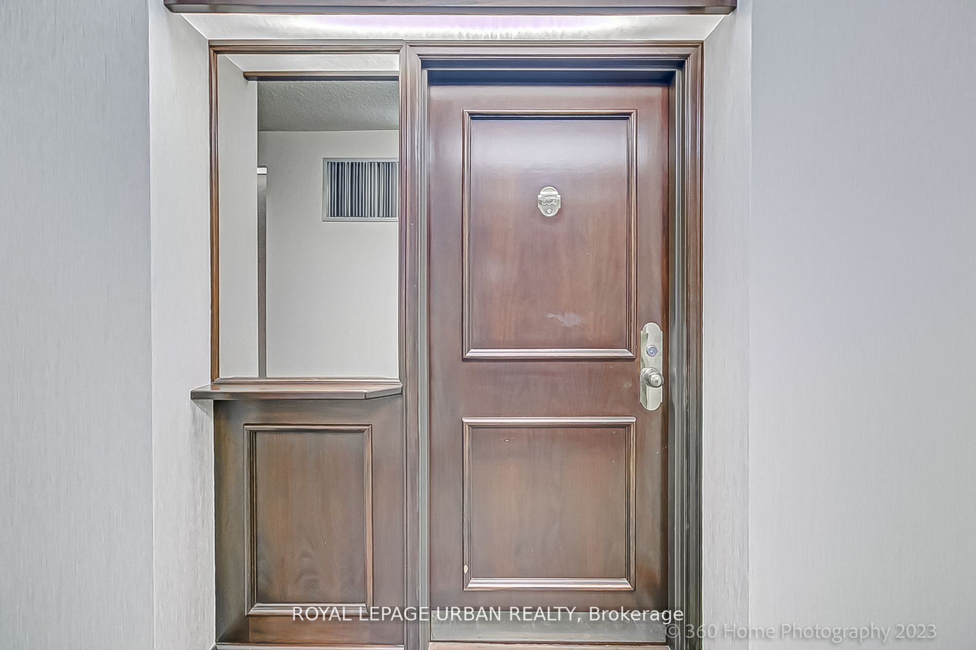 1300 Islington Ave 4 Property Photo 6