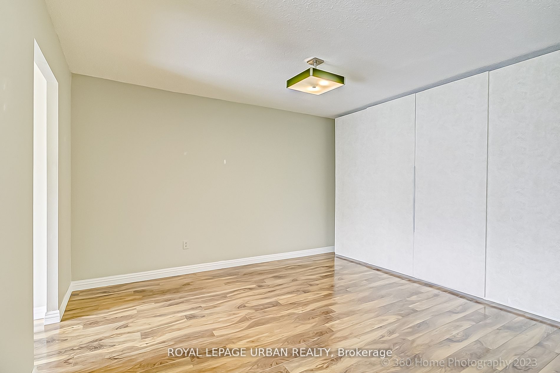 1300 Islington Ave 4 Property Photo 12