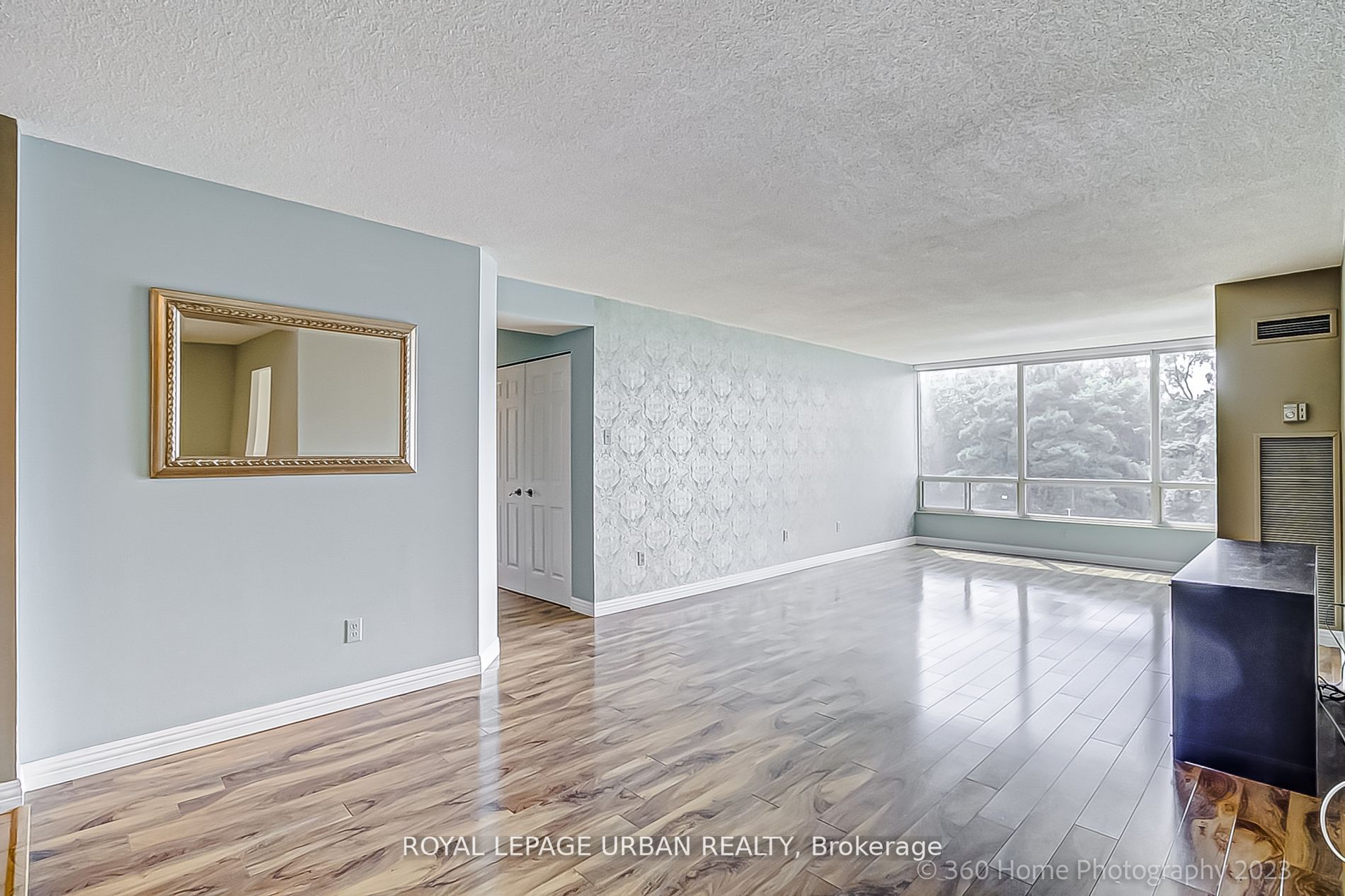 1300 Islington Ave 4 Property Photo 14