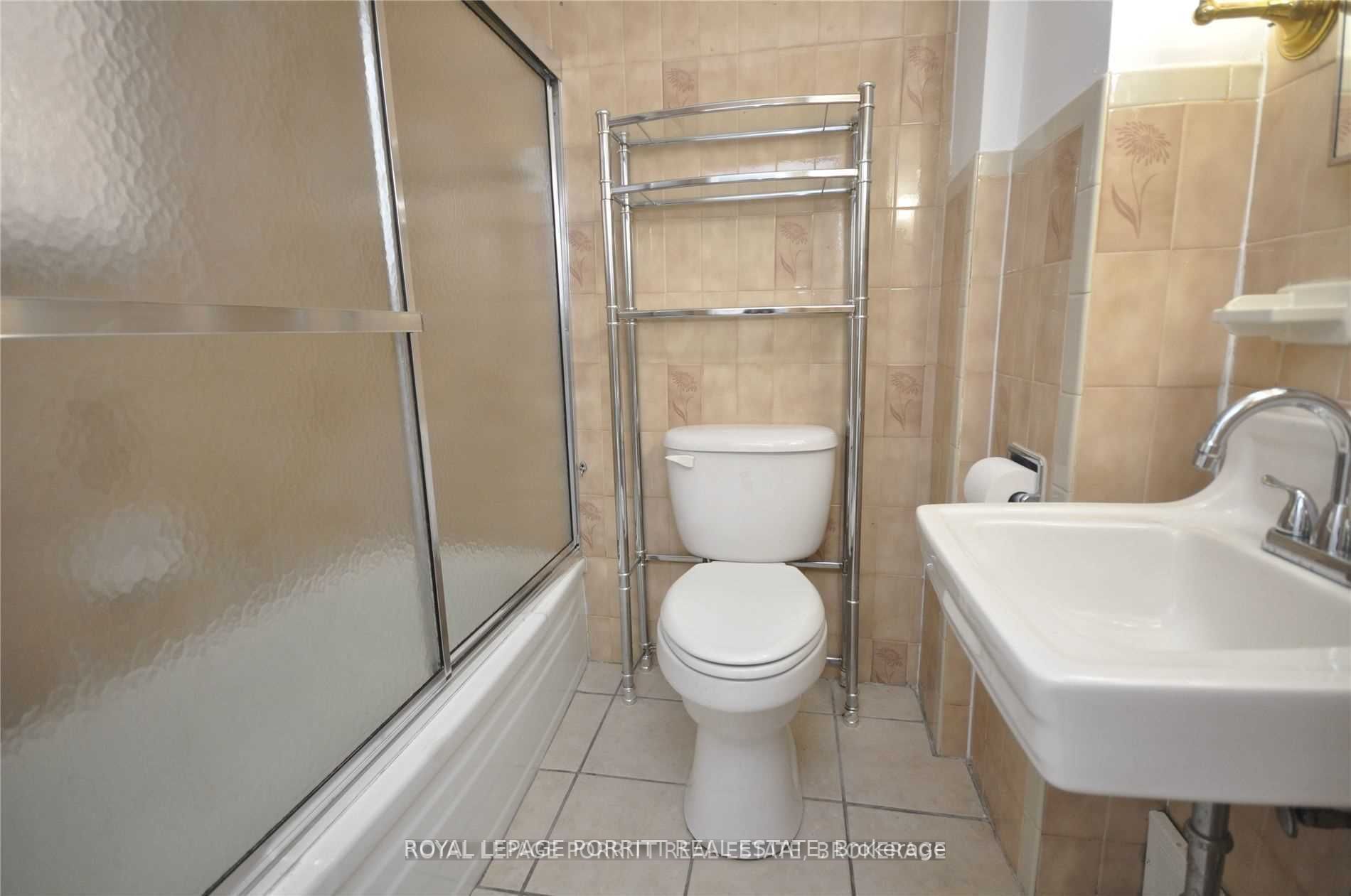 24 Ash Cres Property Photo 8