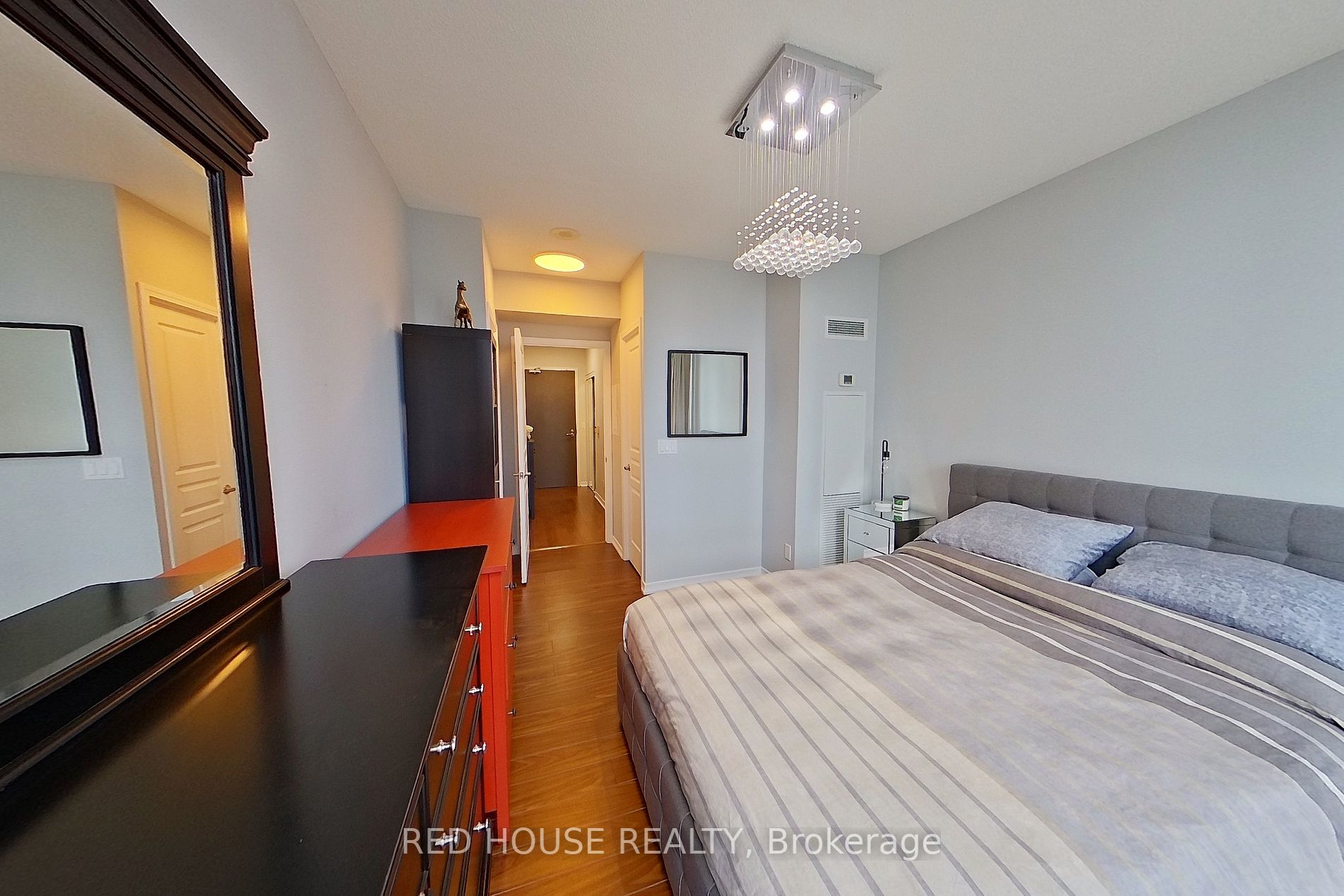 2240 Lake Shore Blvd W 4 Property Photo 6