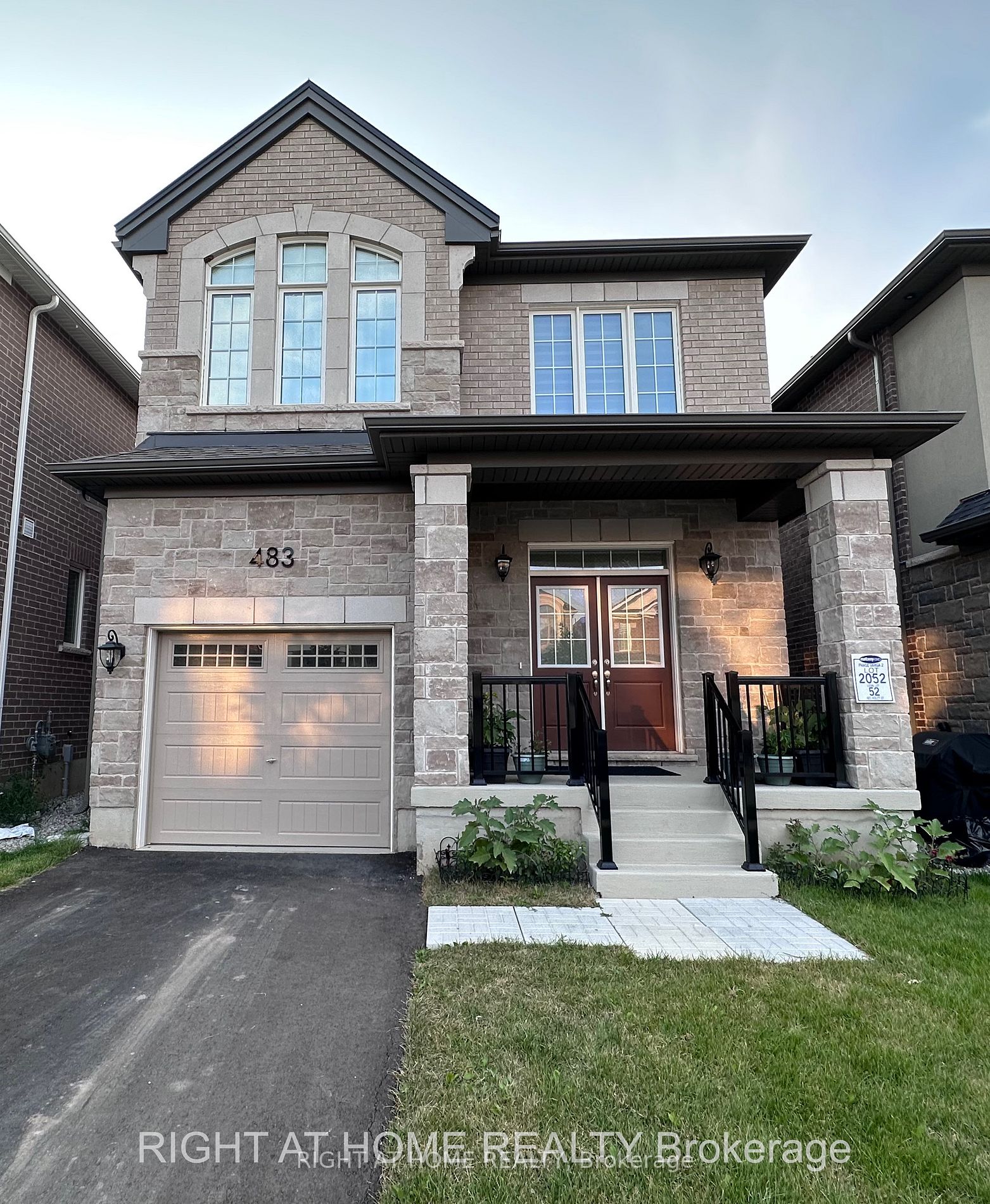 483 Violet Gate Property Photo 1