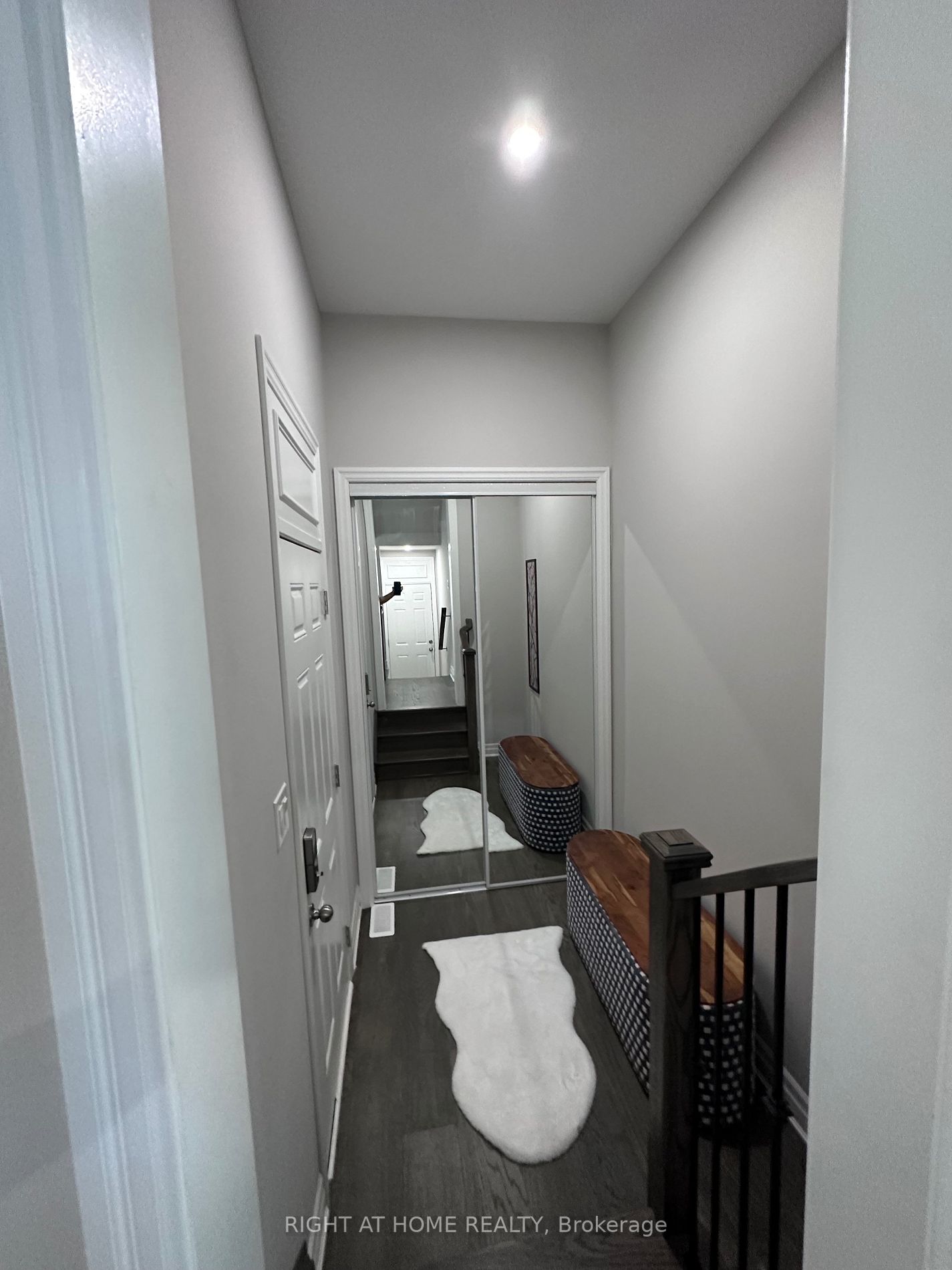 483 Violet Gate Property Photo 6