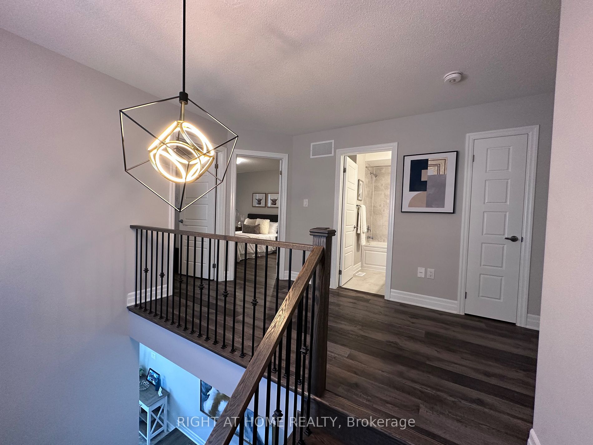 483 Violet Gate Property Photo 16