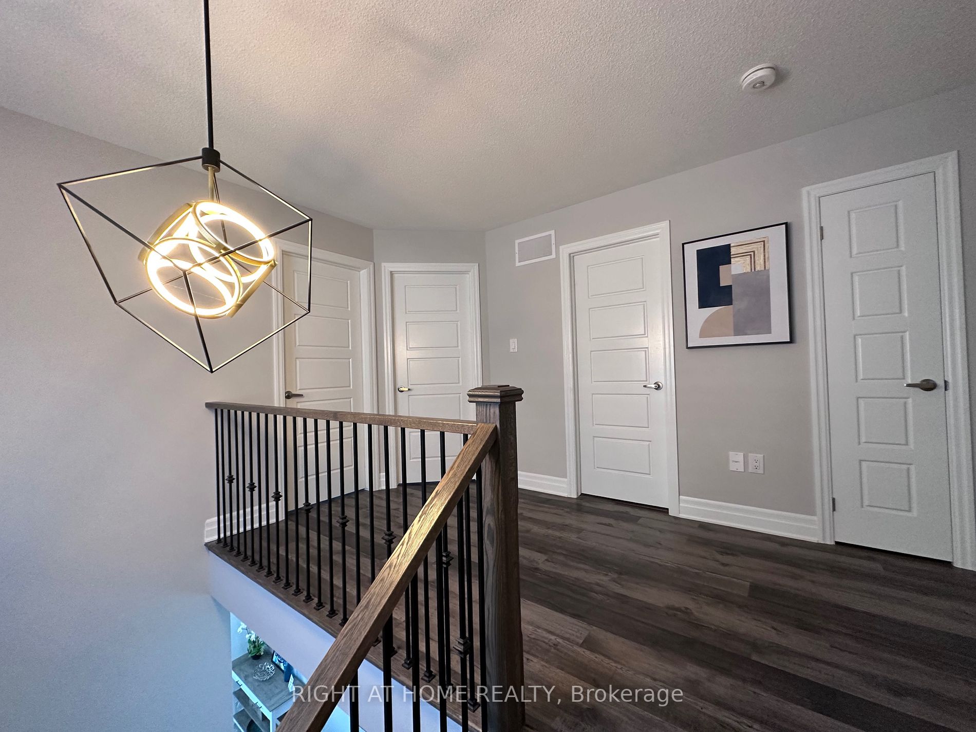 483 Violet Gate Property Photo 17