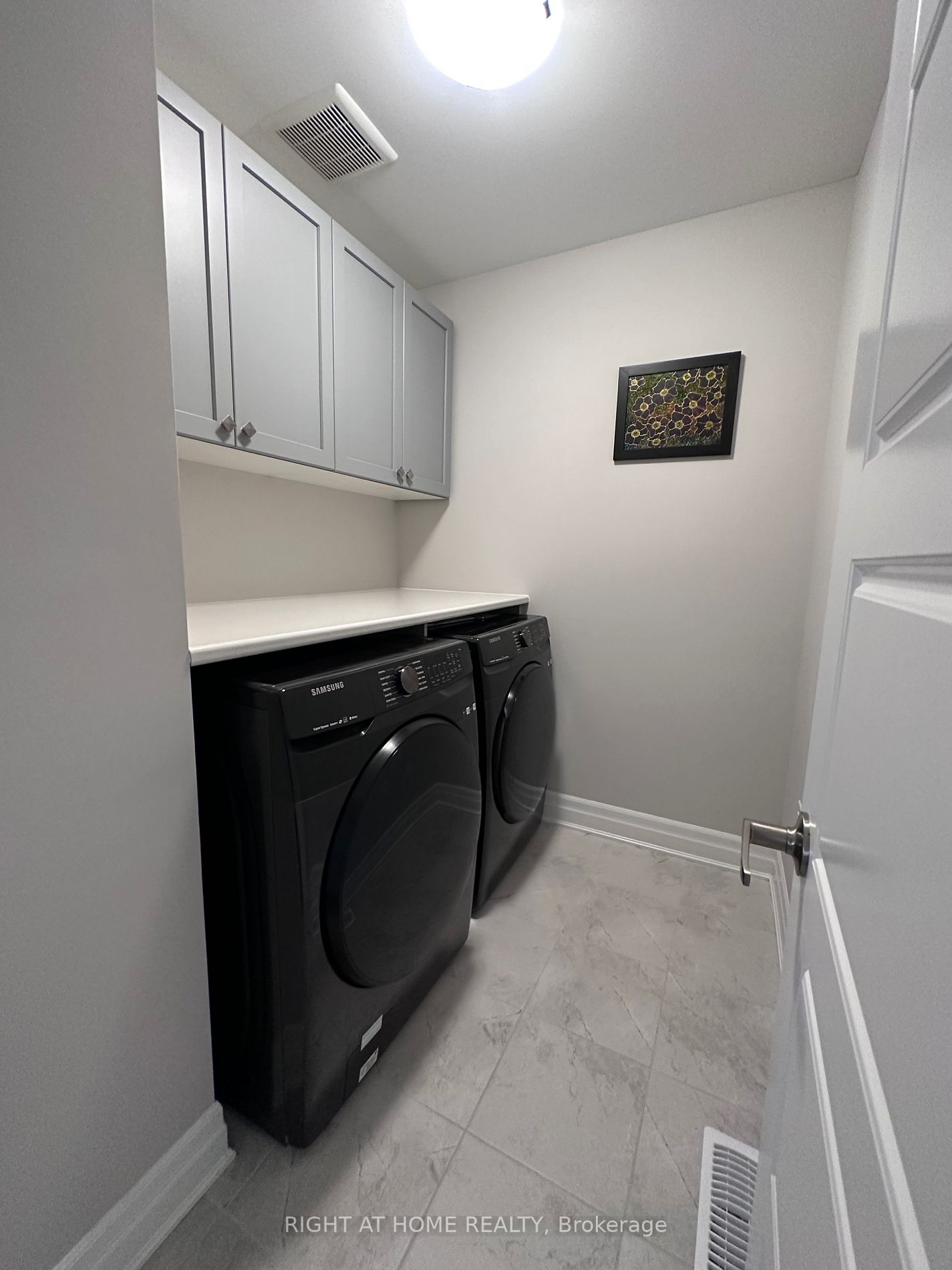 483 Violet Gate Property Photo 21