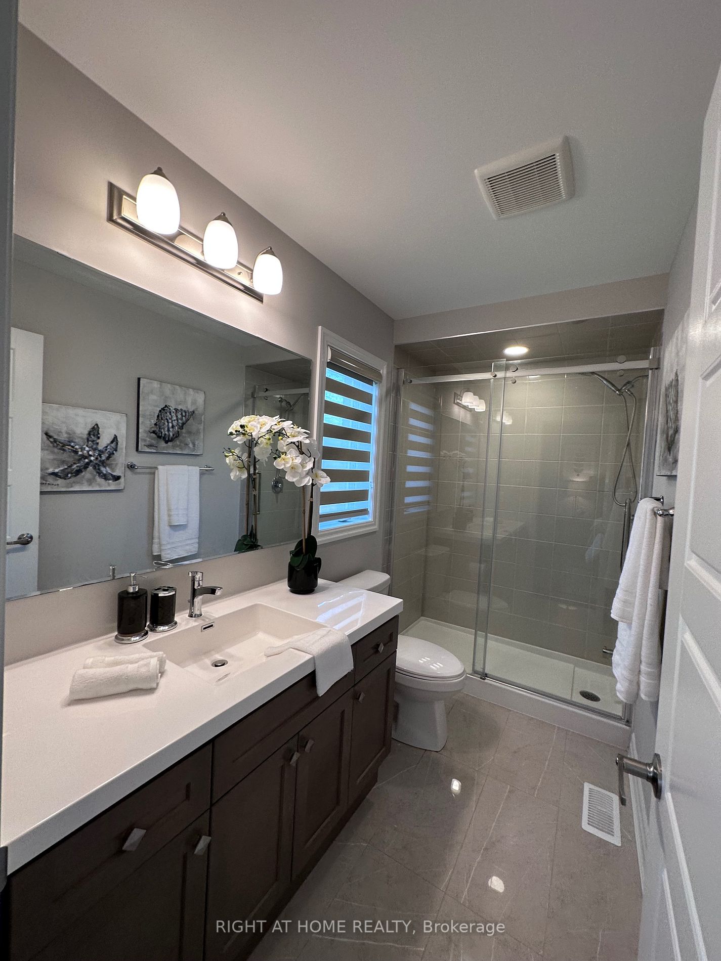 483 Violet Gate Property Photo 25