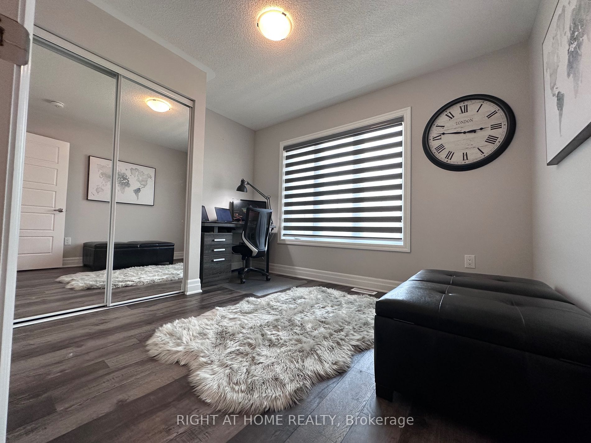 483 Violet Gate Property Photo 32