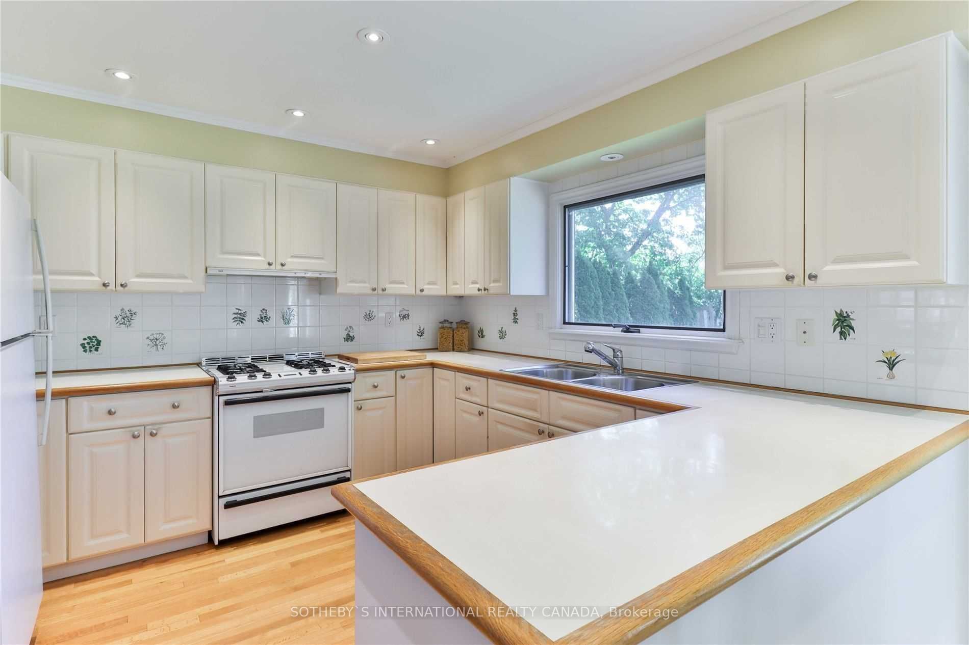 3267 Sir Johns Homestead Property Photo 8