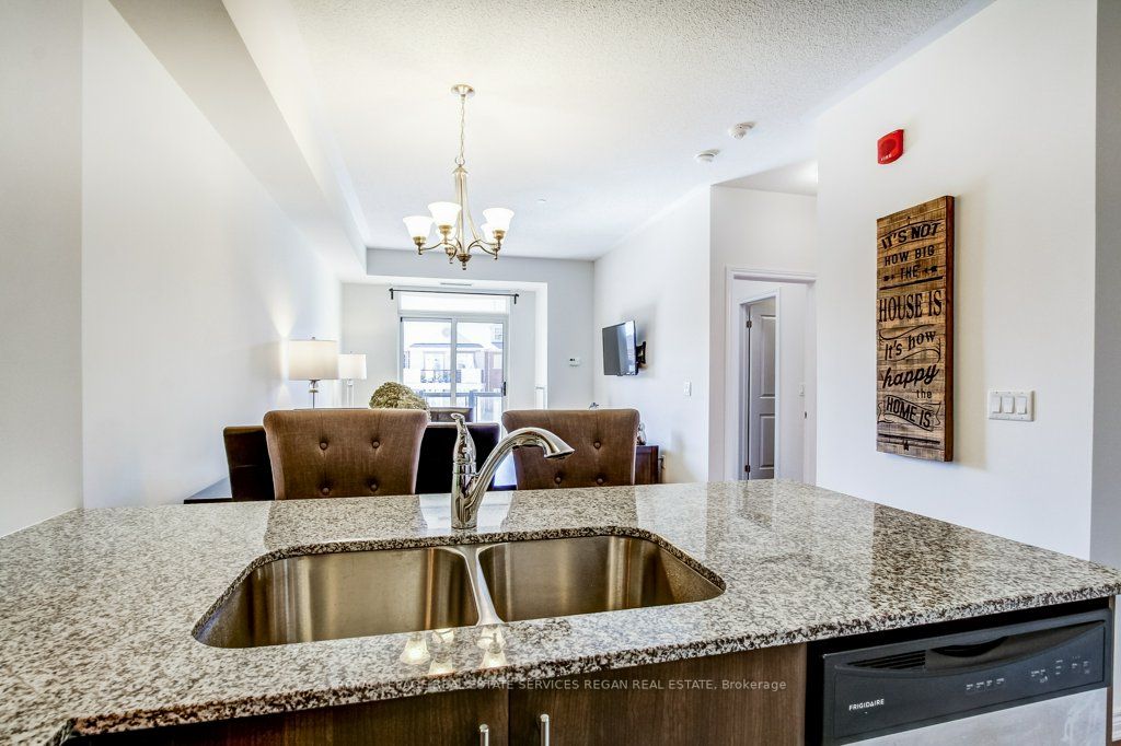 216 Oak Park Blvd Property Photo 11