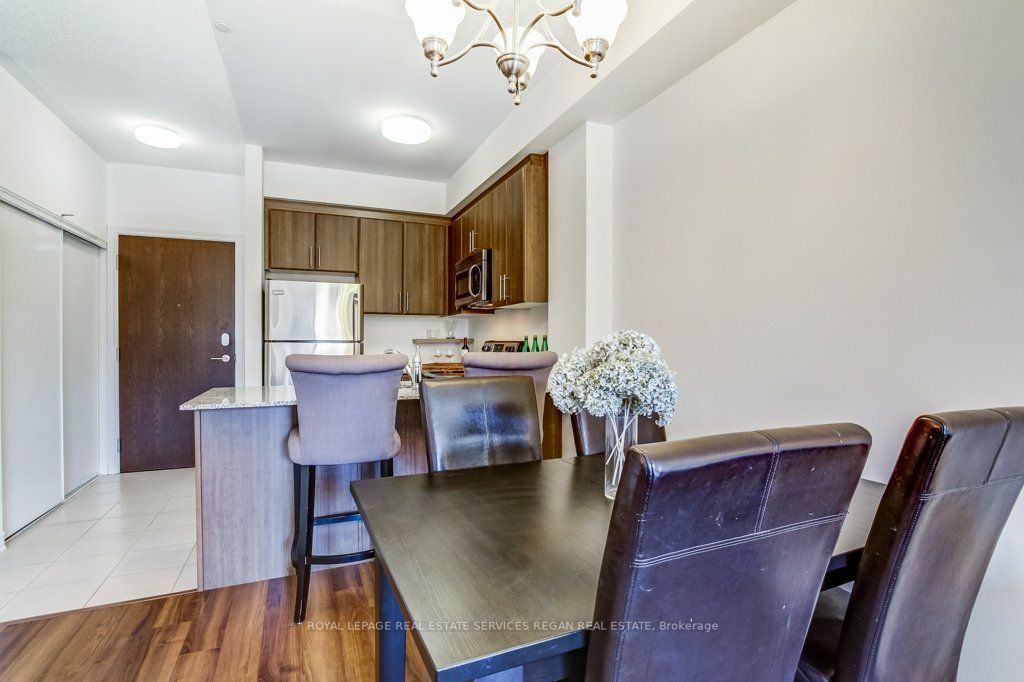 216 Oak Park Blvd Property Photo 13