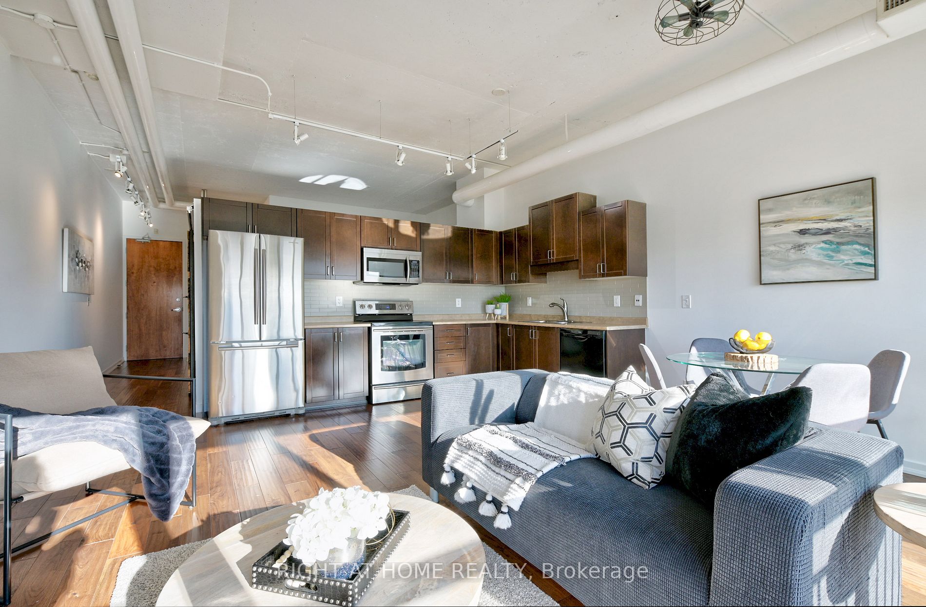 2 Fieldway Rd 11 Property Photo 7