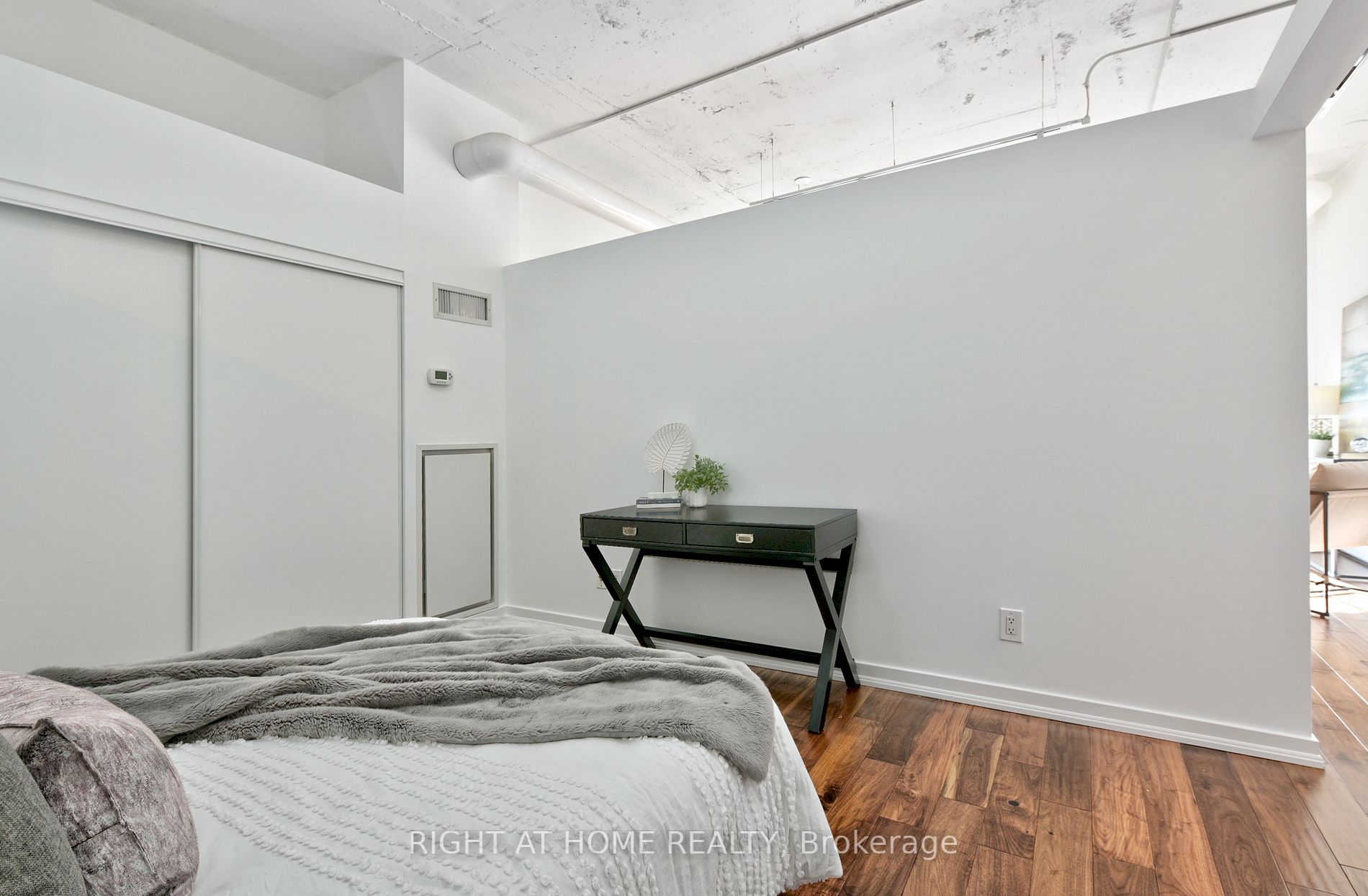 2 Fieldway Rd 11 Property Photo 14
