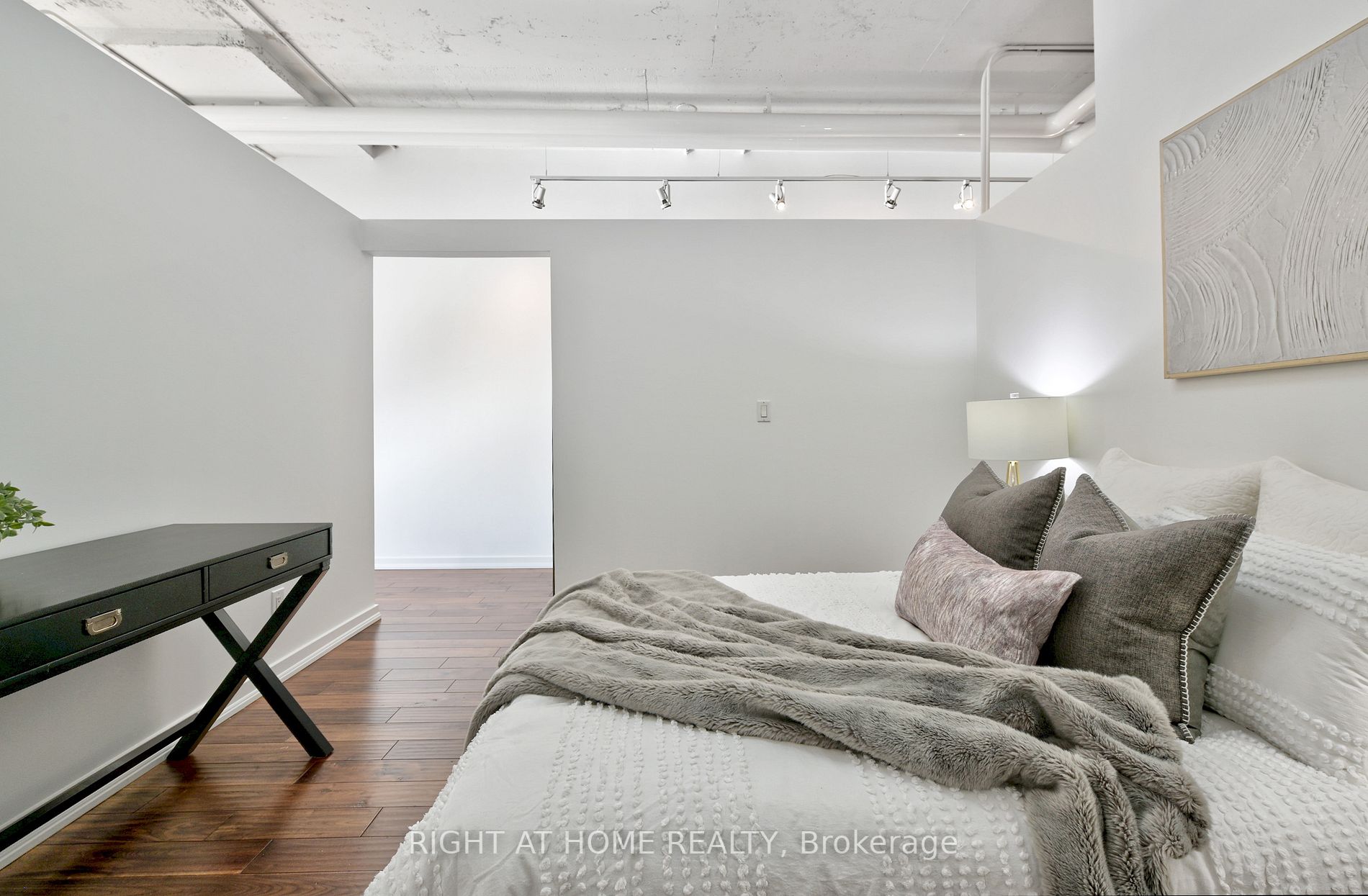 2 Fieldway Rd 11 Property Photo 15