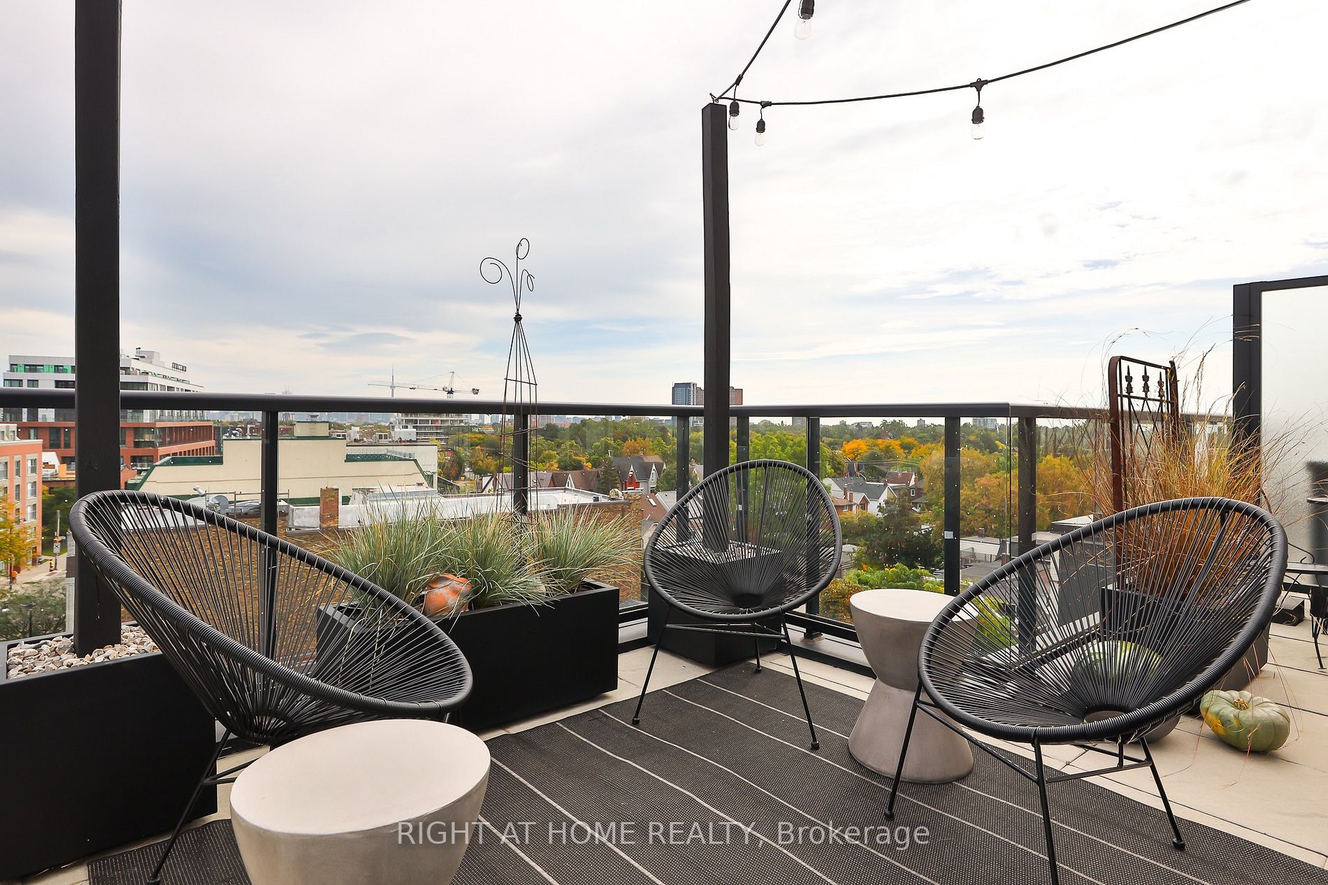 530 Indian Grve 10 Property Photo 13