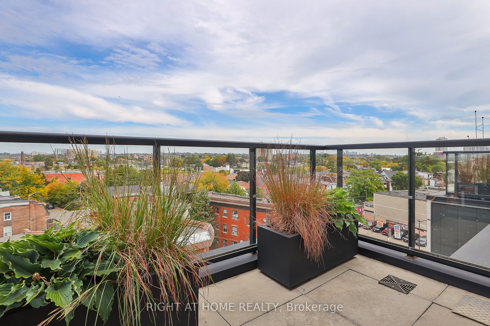 530 Indian Grve 10 Property Photo 19