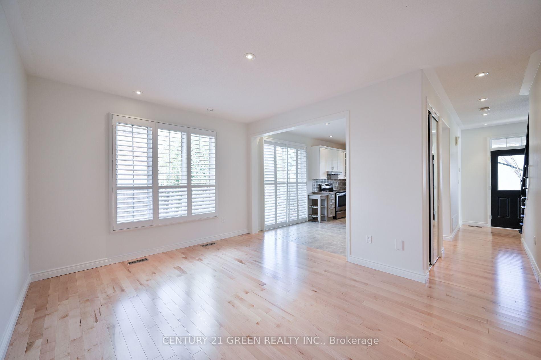 832 Rayner Crt Property Photo 12