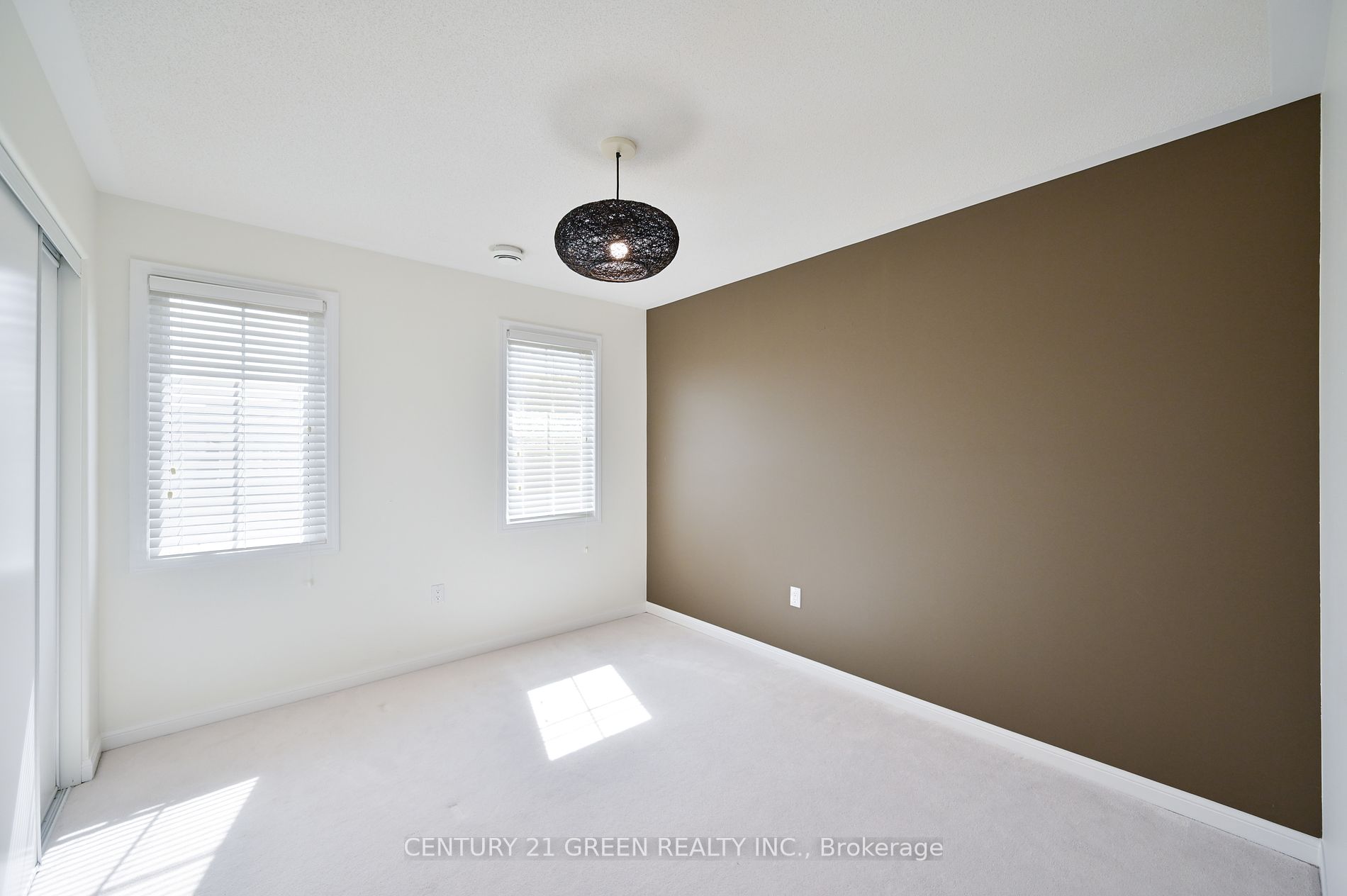 832 Rayner Crt Property Photo 23