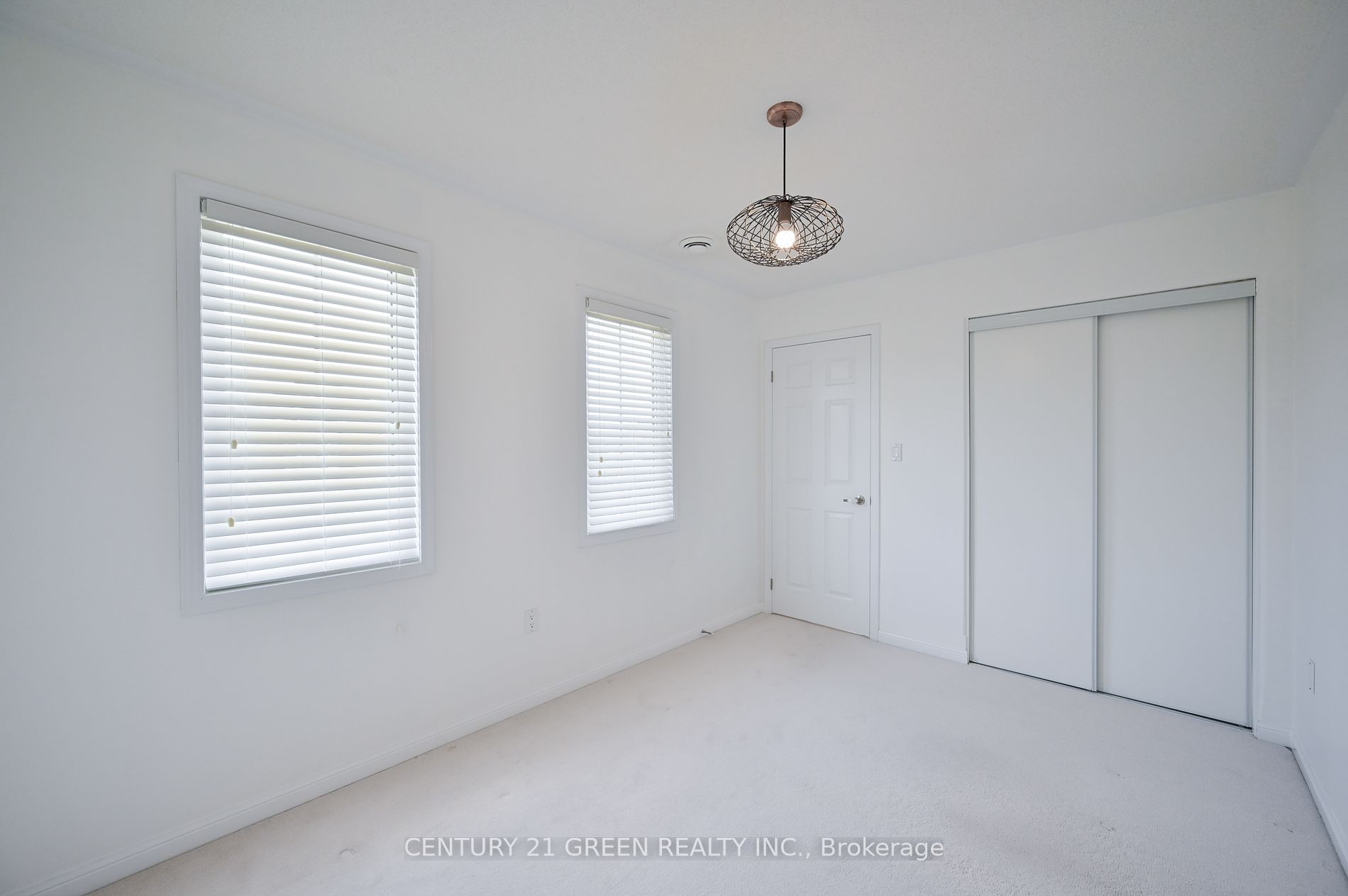 832 Rayner Crt Property Photo 25