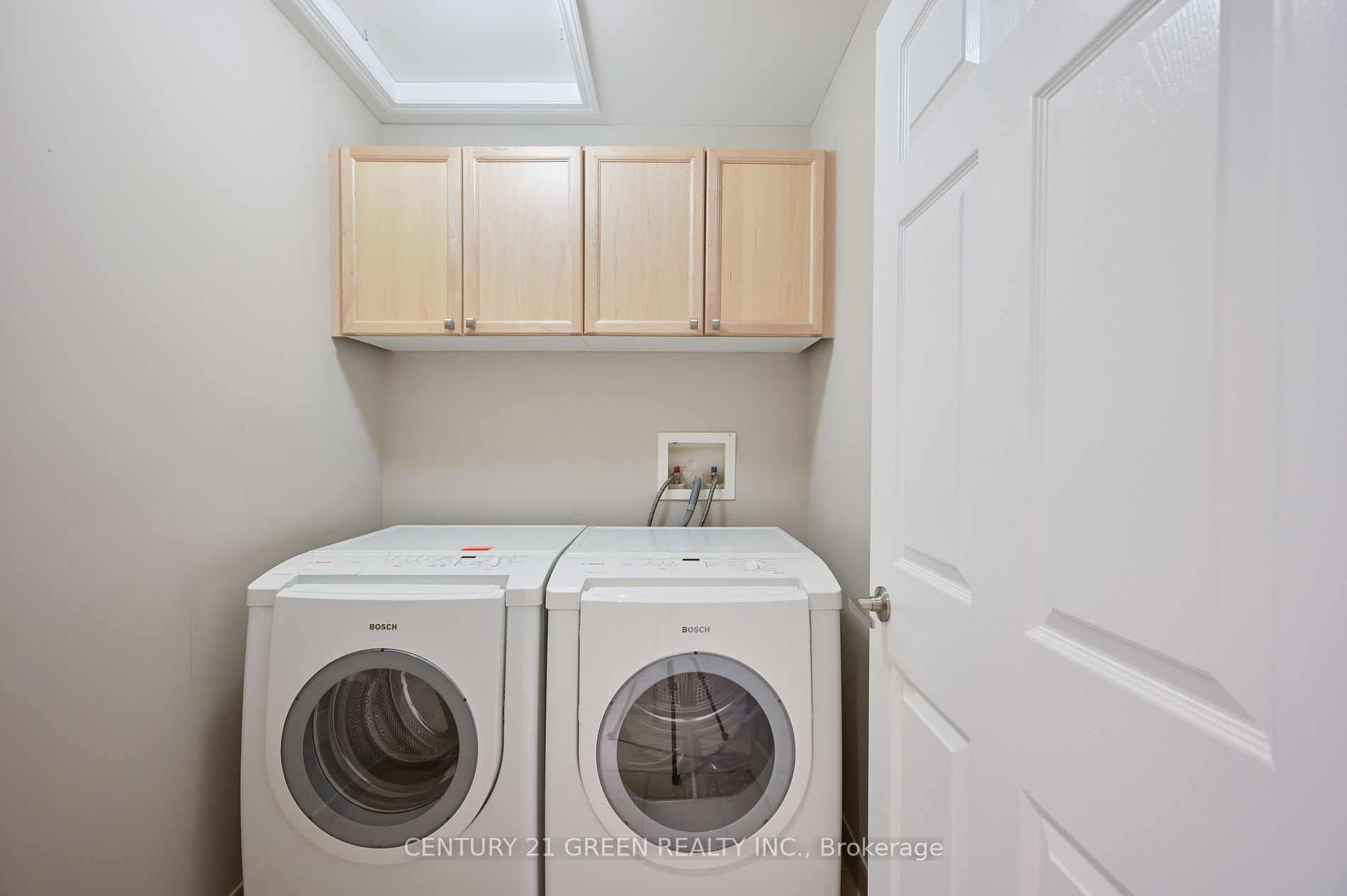 832 Rayner Crt Property Photo 27